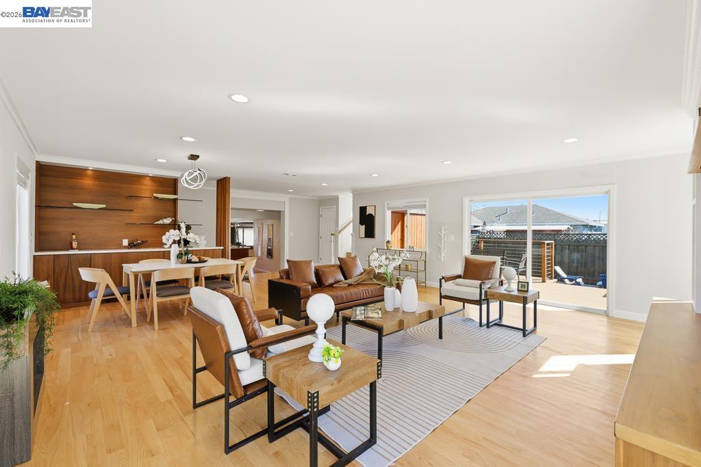 Detail Gallery Image 4 of 54 For 15185 Norton St, San Leandro,  CA 94579 - 3 Beds | 2/1 Baths