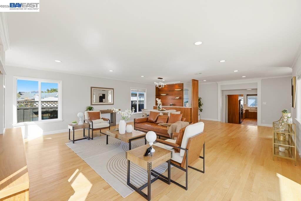 Detail Gallery Image 5 of 54 For 15185 Norton St, San Leandro,  CA 94579 - 3 Beds | 2/1 Baths