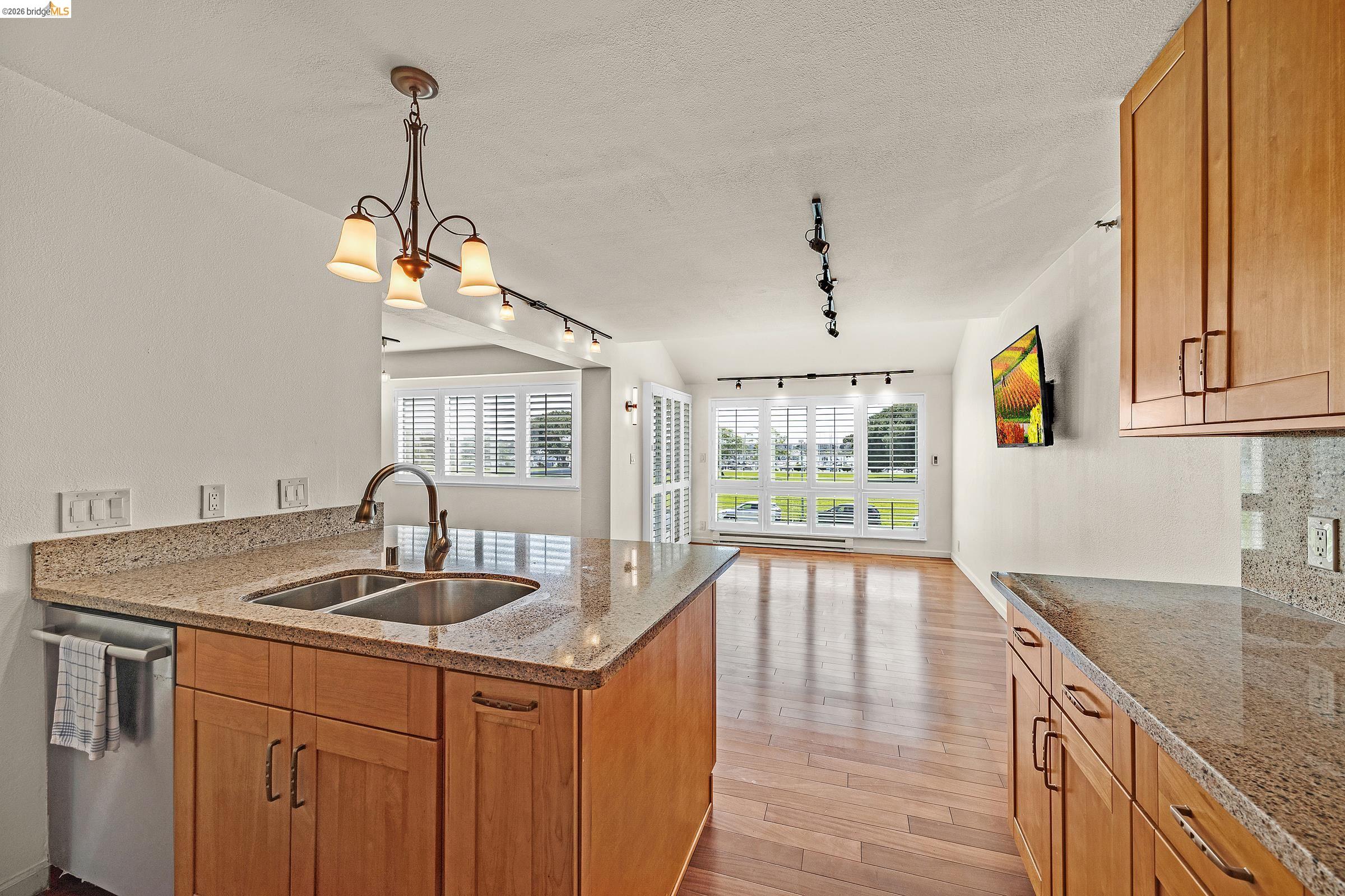 Photo #27: 41126199 Listing: Photo #27