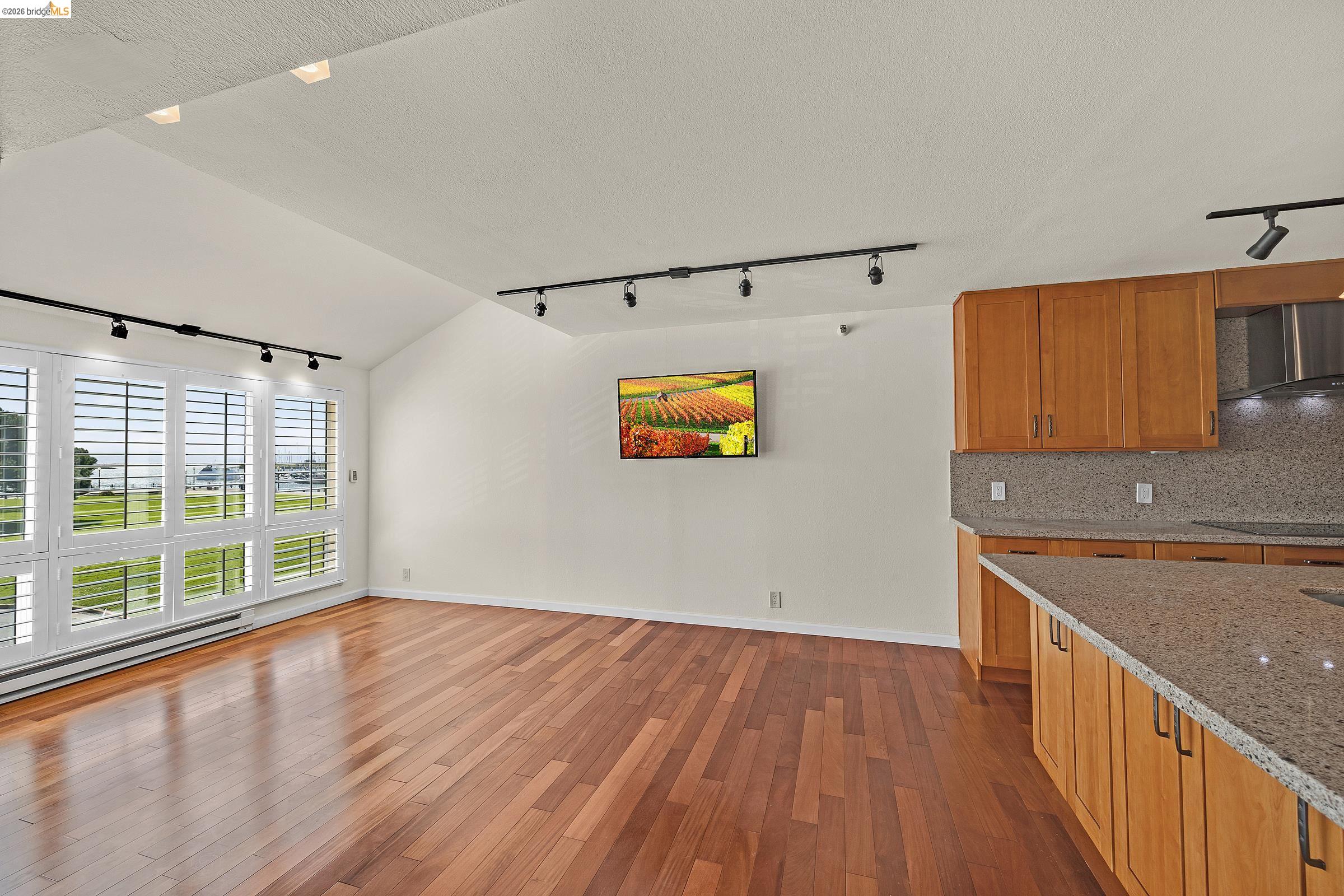 Photo #28: 41126199 Listing: Photo #28