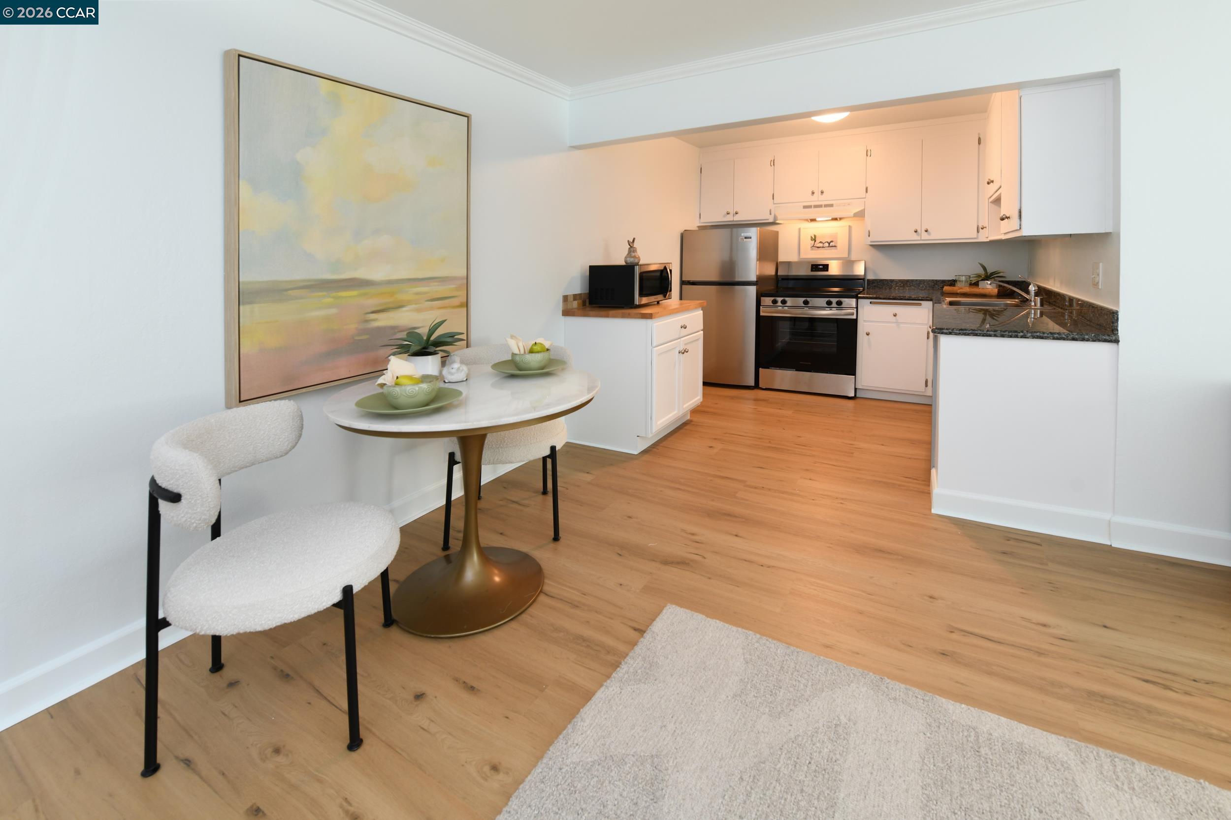 Photo #6: 41126201 Listing: Photo #6