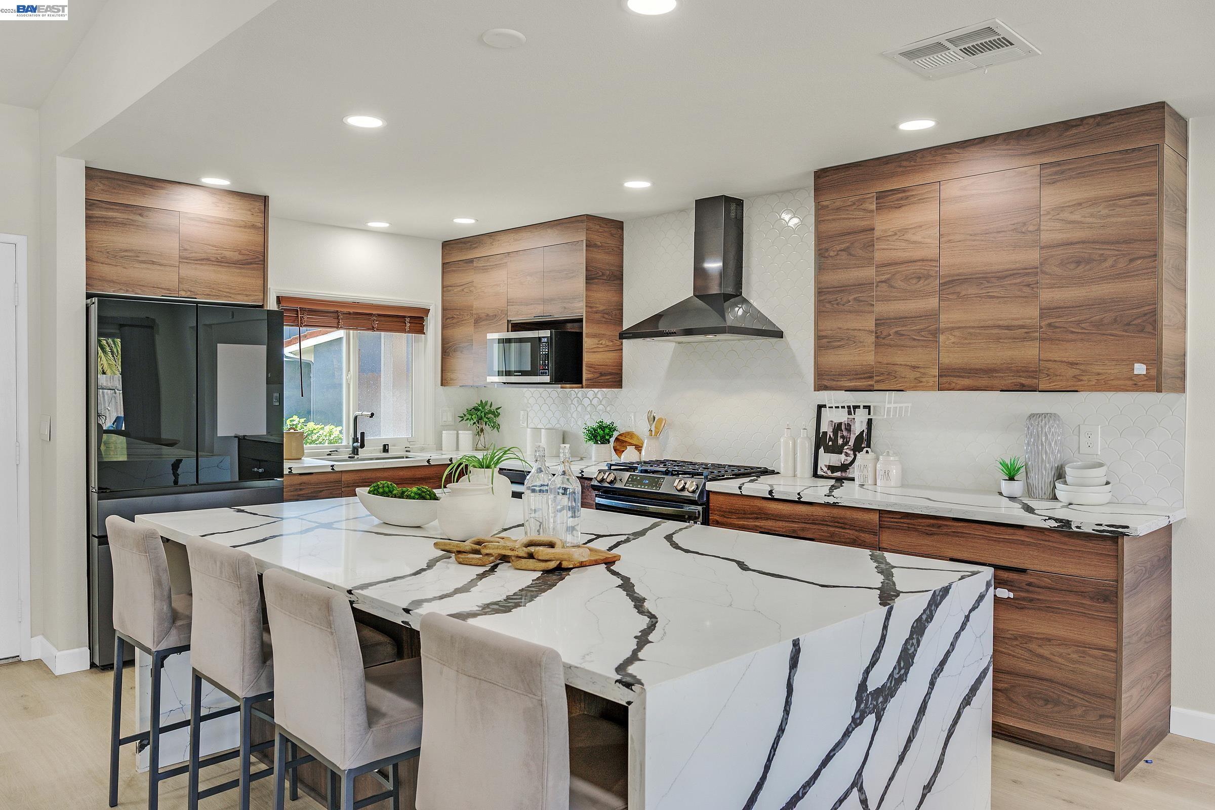 Detail Gallery Image 7 of 34 For 4311 Blondwood Ct, Union City,  CA 94587 - 3 Beds | 2 Baths