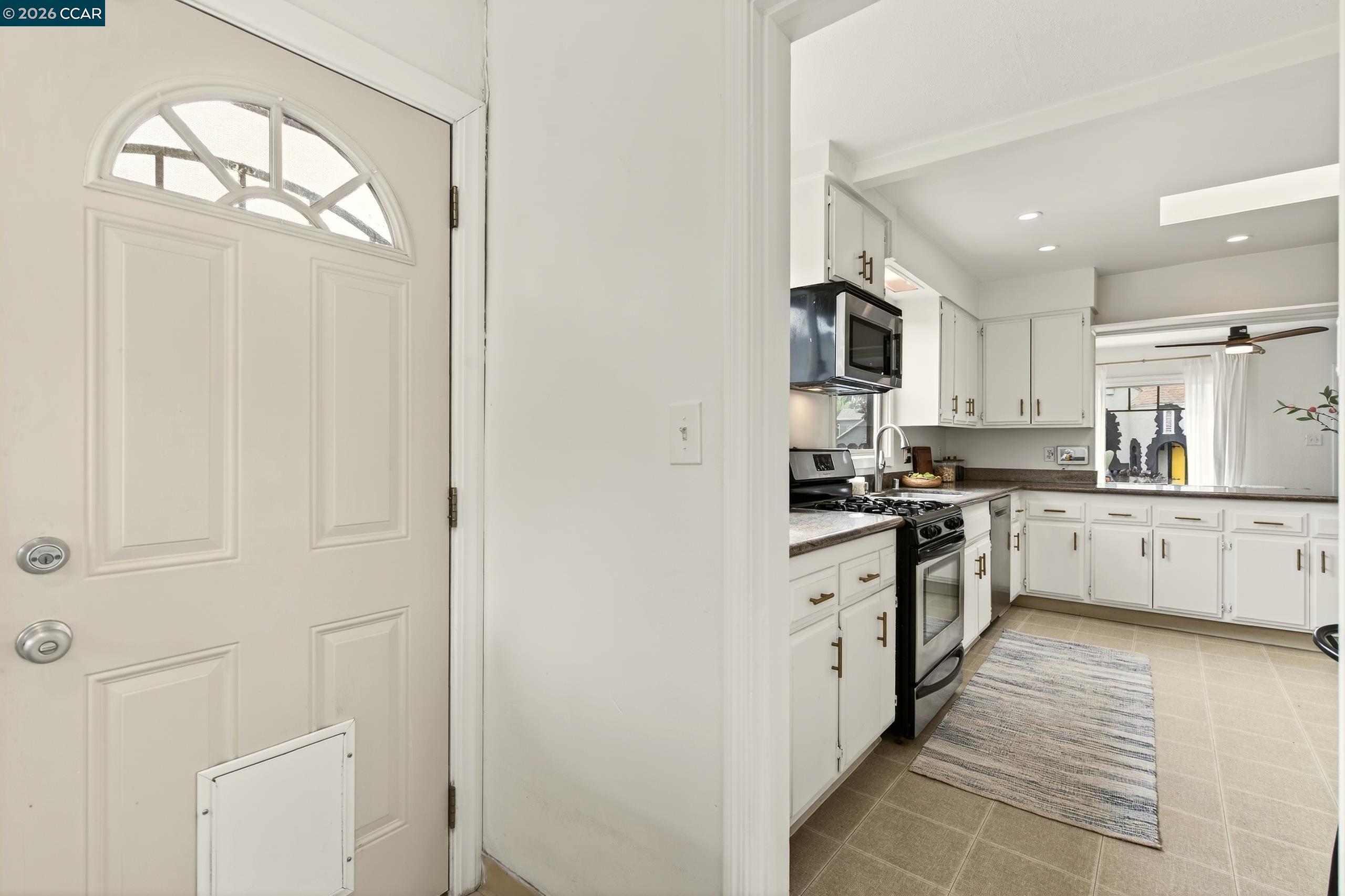 Detail Gallery Image 40 of 60 For 3236 Bona St, Oakland,  CA 94601 - 2 Beds | 1 Baths