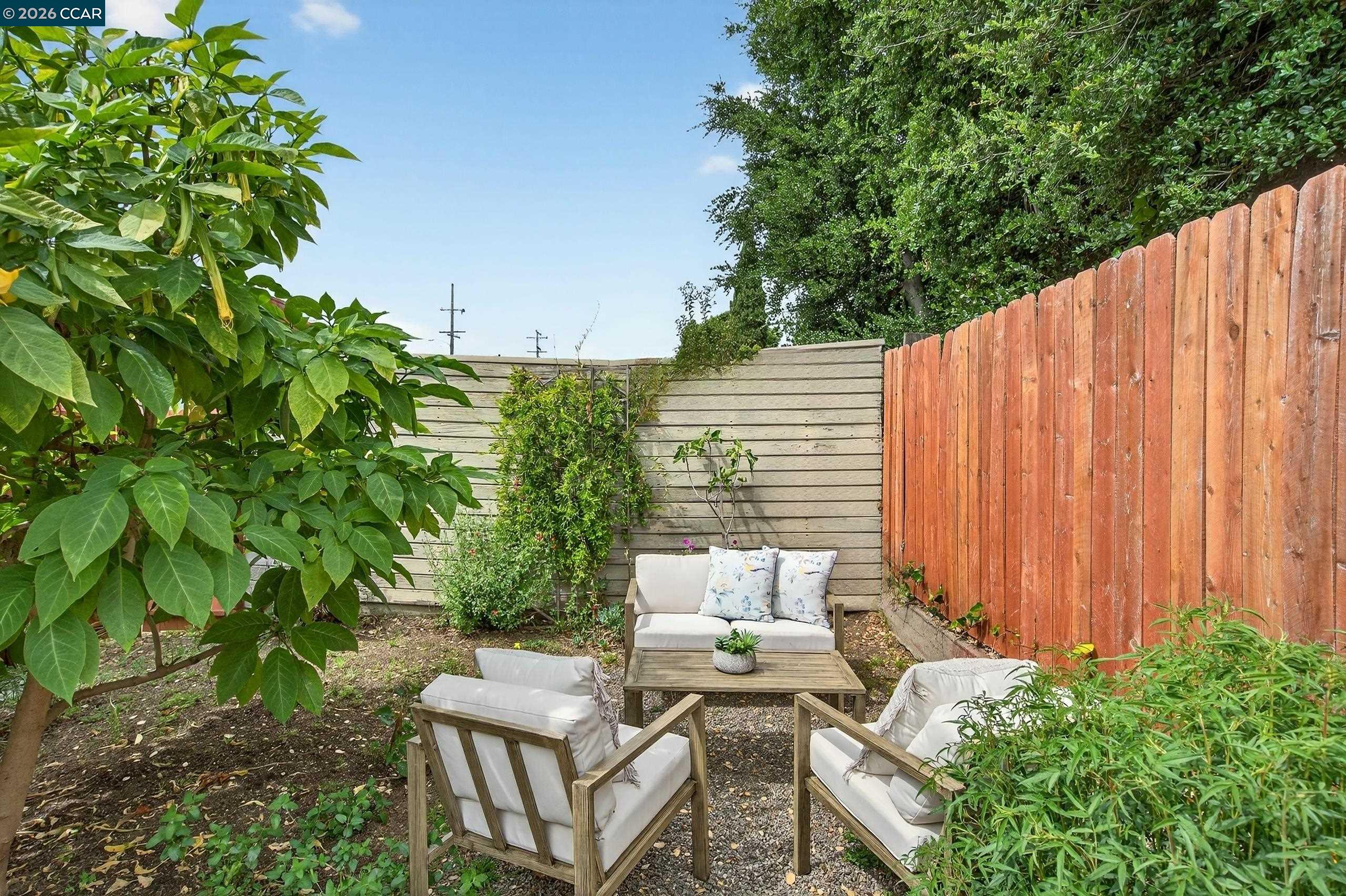 Detail Gallery Image 47 of 60 For 3236 Bona St, Oakland,  CA 94601 - 2 Beds | 1 Baths