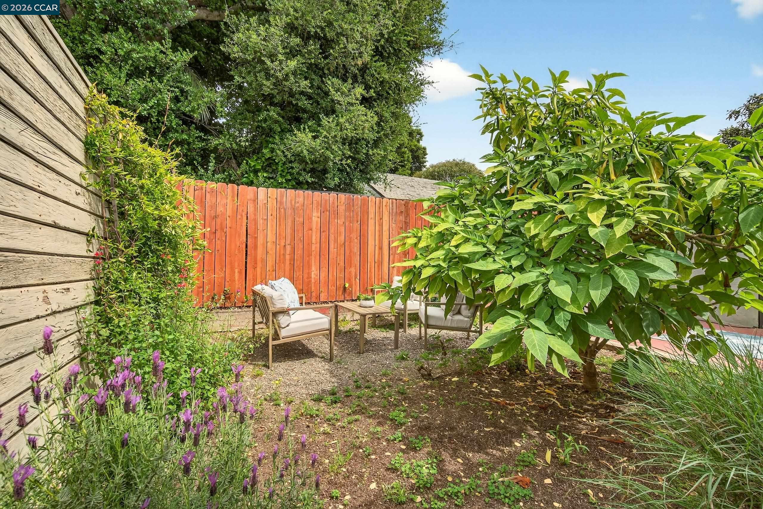 Detail Gallery Image 51 of 60 For 3236 Bona St, Oakland,  CA 94601 - 2 Beds | 1 Baths