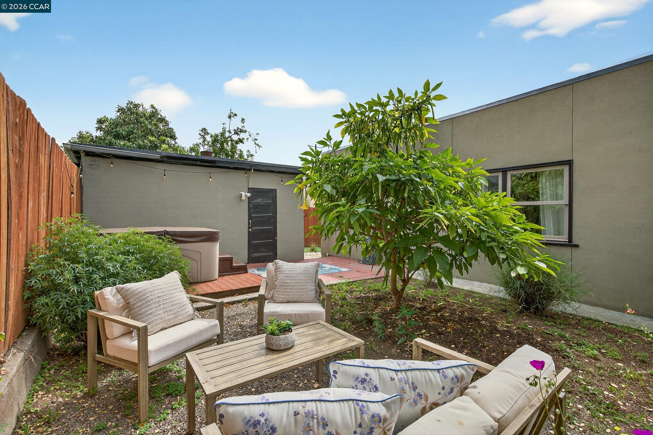 Detail Gallery Image 53 of 60 For 3236 Bona St, Oakland,  CA 94601 - 2 Beds | 1 Baths