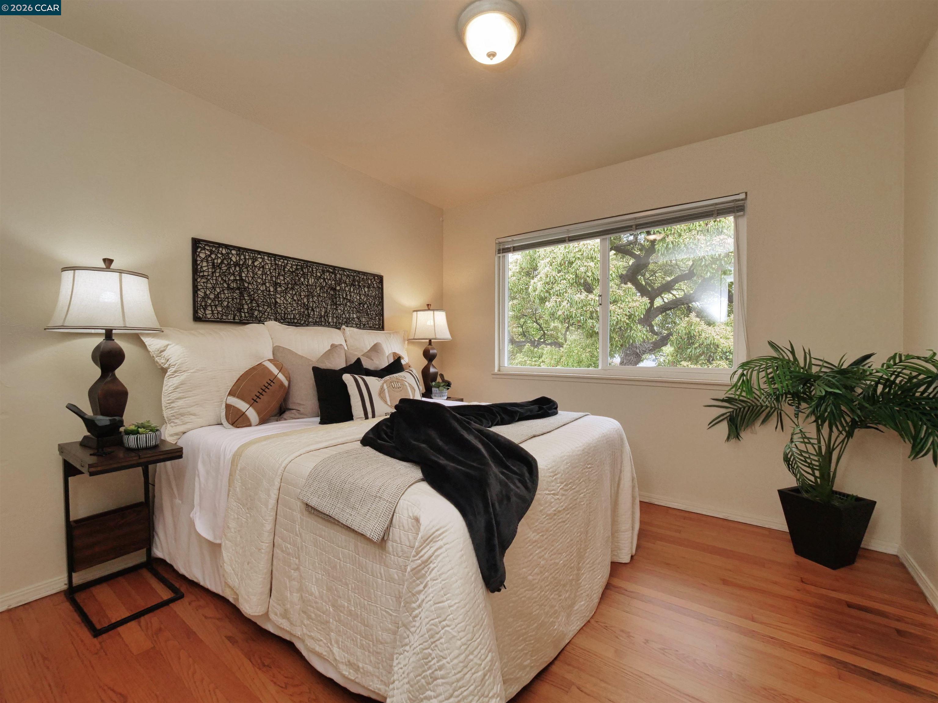 Detail Gallery Image 28 of 60 For 995 Virginia Street, Berkeley,  CA 94710-1850 - – Beds | – Baths