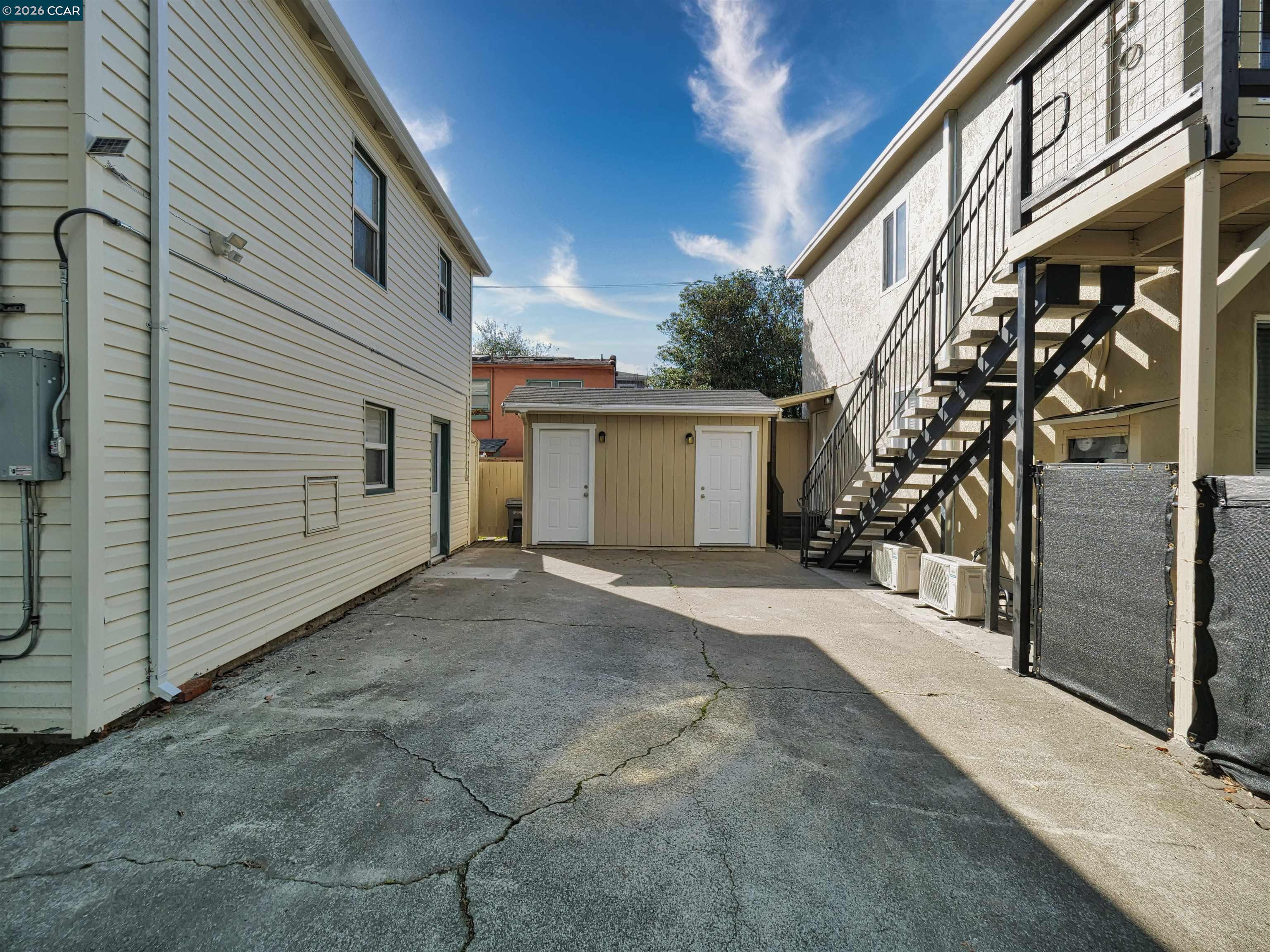 Detail Gallery Image 9 of 60 For 995 Virginia Street, Berkeley,  CA 94710-1850 - – Beds | – Baths