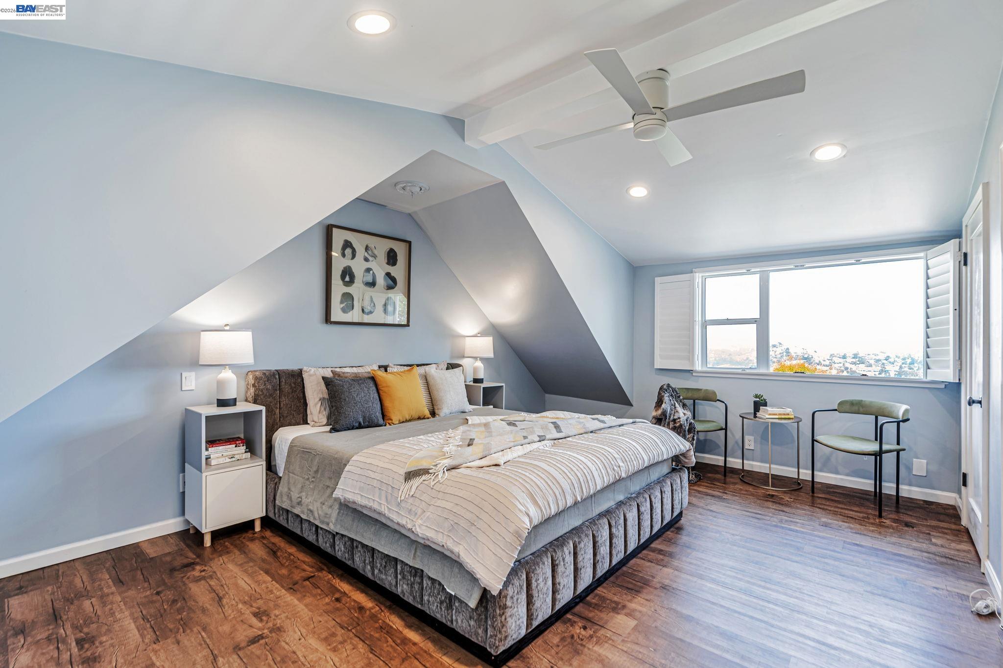 Detail Gallery Image 16 of 45 For 208 Princeton Ave, Mill Valley,  CA 94941 - 3 Beds | 3 Baths