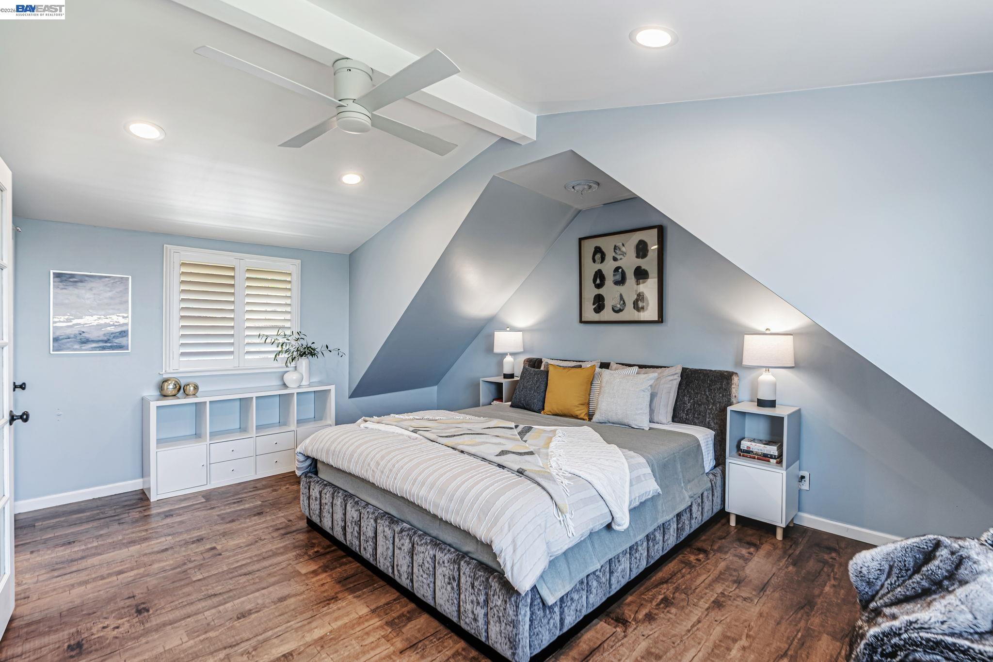 Detail Gallery Image 17 of 45 For 208 Princeton Ave, Mill Valley,  CA 94941 - 3 Beds | 3 Baths