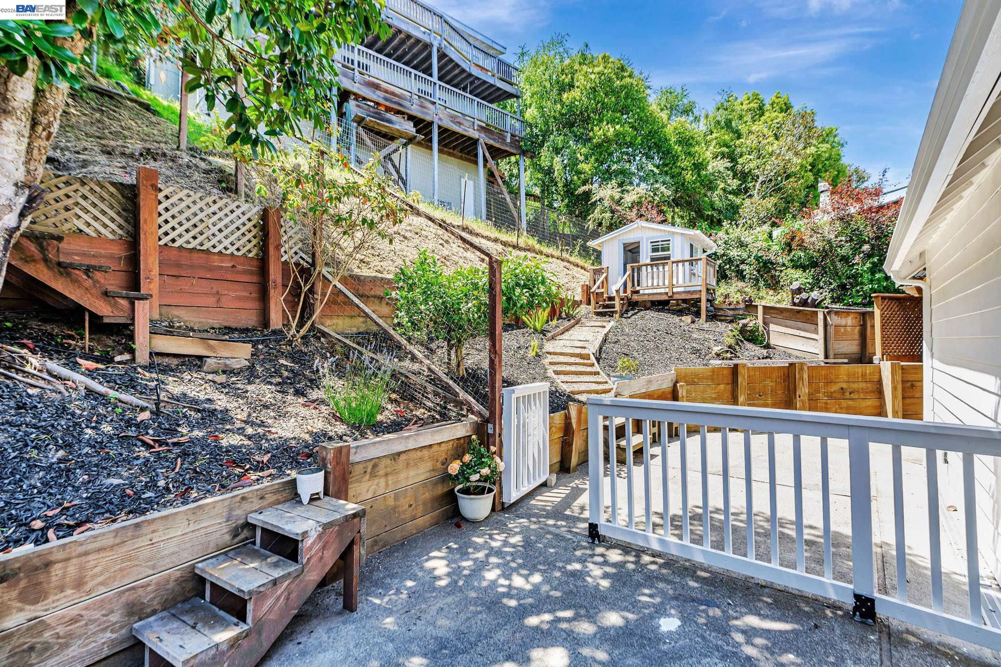 Detail Gallery Image 33 of 45 For 208 Princeton Ave, Mill Valley,  CA 94941 - 3 Beds | 3 Baths