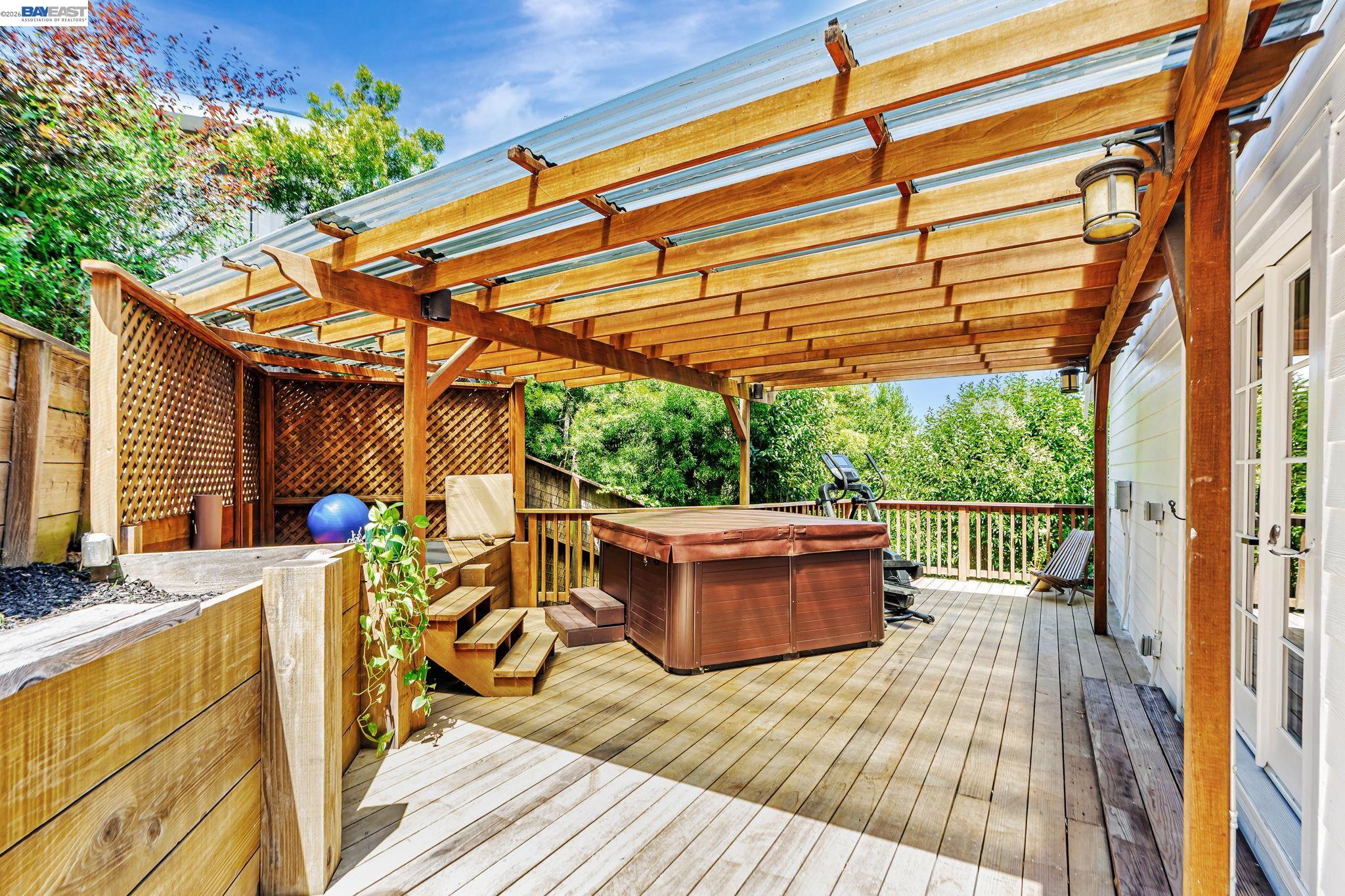 Detail Gallery Image 36 of 45 For 208 Princeton Ave, Mill Valley,  CA 94941 - 3 Beds | 3 Baths