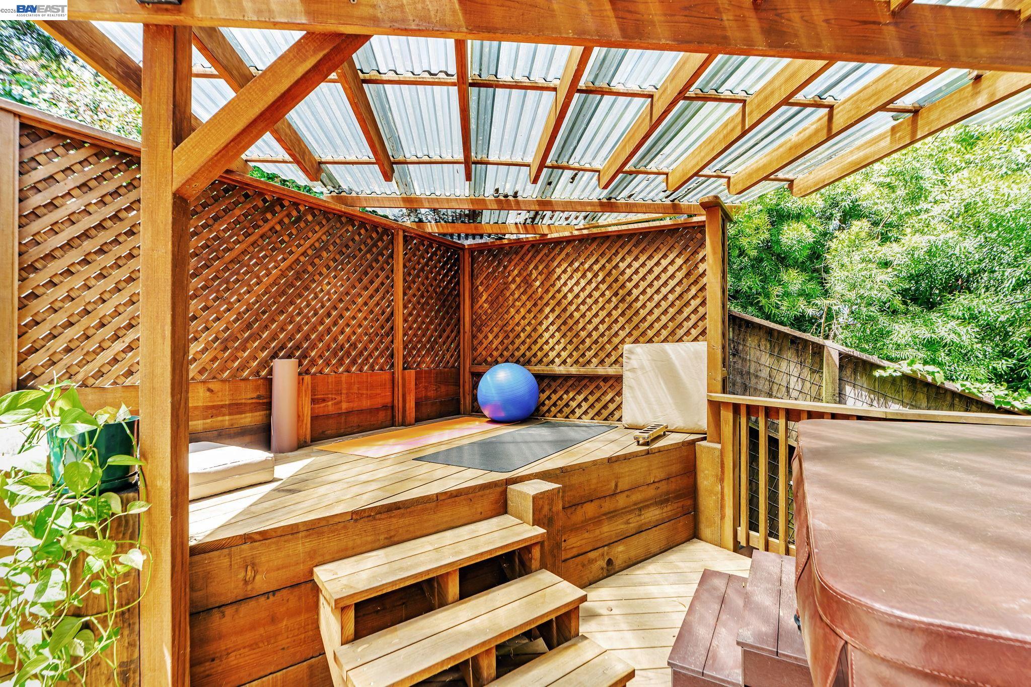 Detail Gallery Image 37 of 45 For 208 Princeton Ave, Mill Valley,  CA 94941 - 3 Beds | 3 Baths