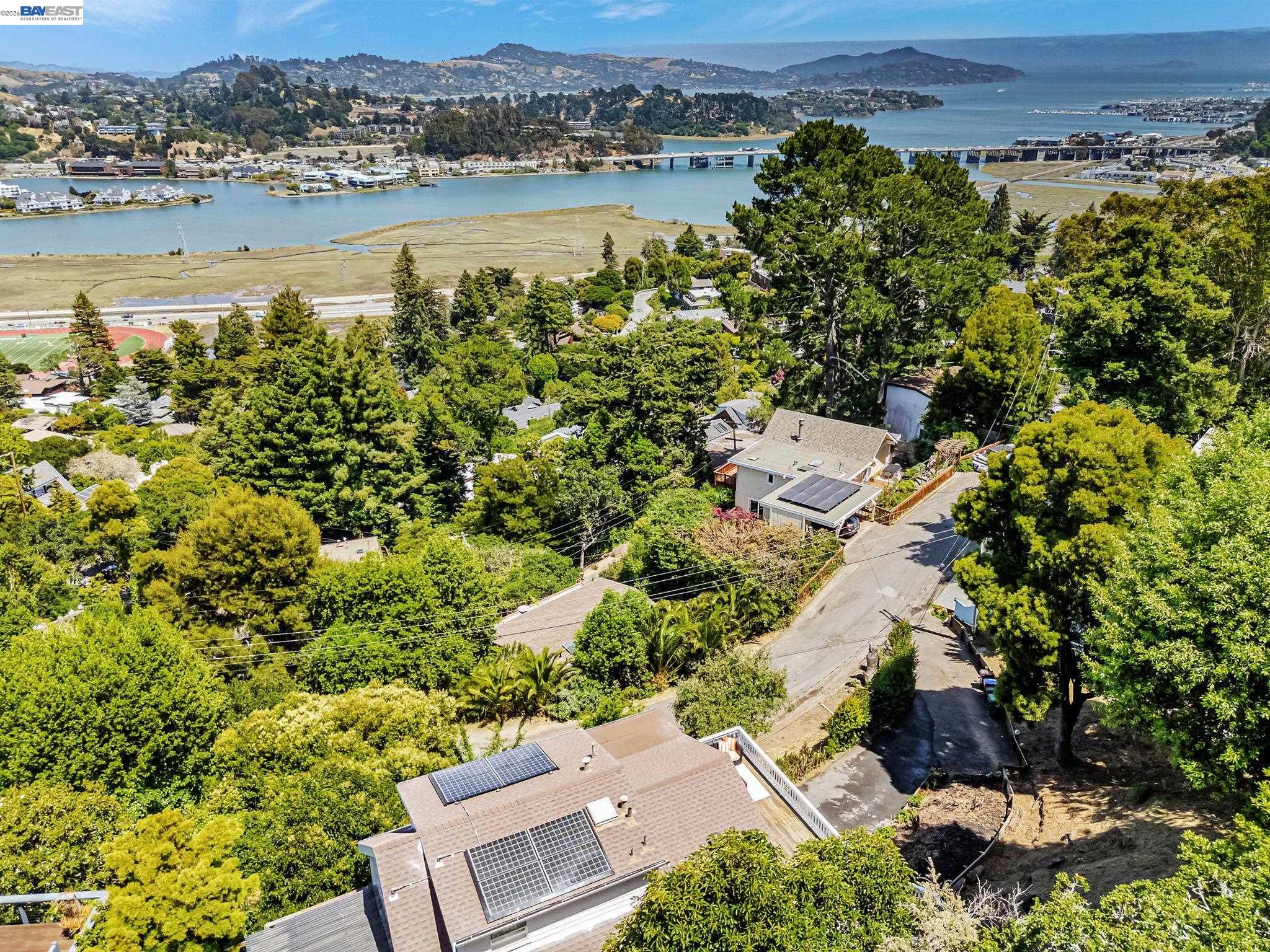 Detail Gallery Image 44 of 45 For 208 Princeton Ave, Mill Valley,  CA 94941 - 3 Beds | 3 Baths