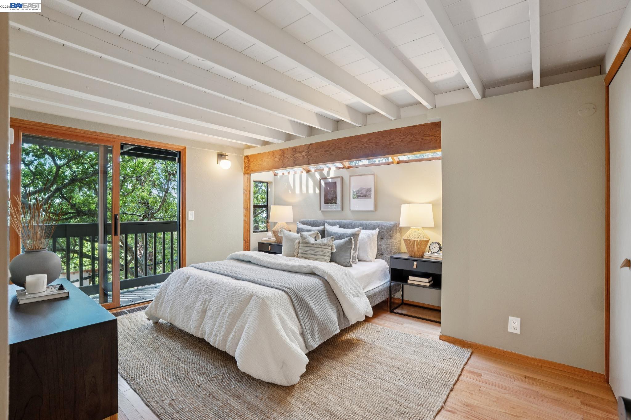 Detail Gallery Image 28 of 47 For 2686 Shasta Rd, Berkeley,  CA 94708 - 3 Beds | 2/1 Baths