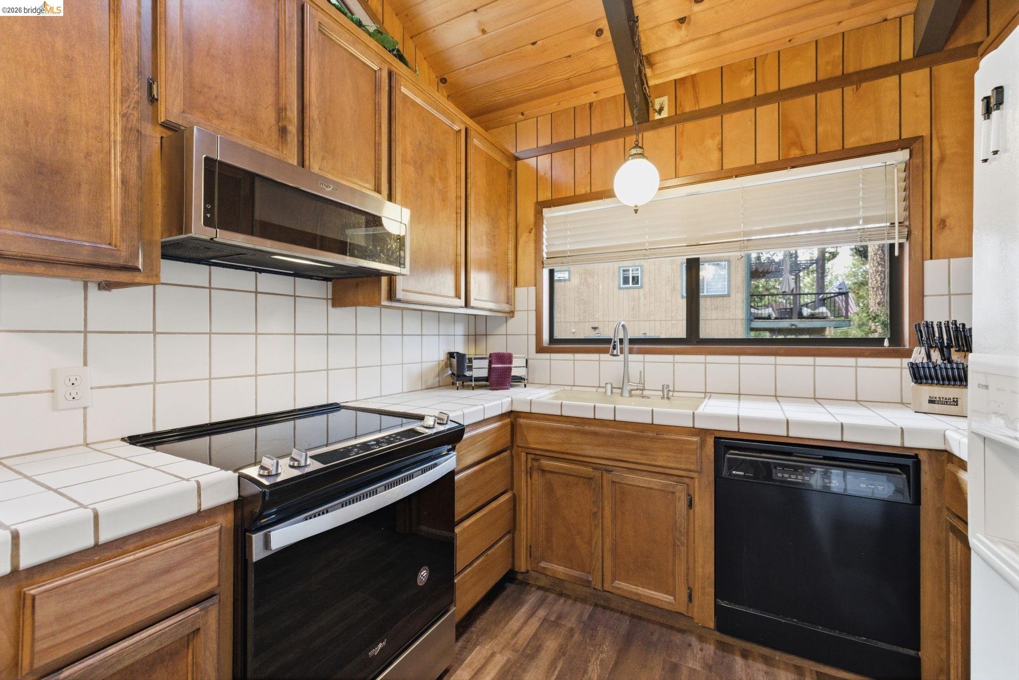 Detail Gallery Image 23 of 60 For 19650 Butler Way, Groveland,  CA 95321 - 4 Beds | 2 Baths