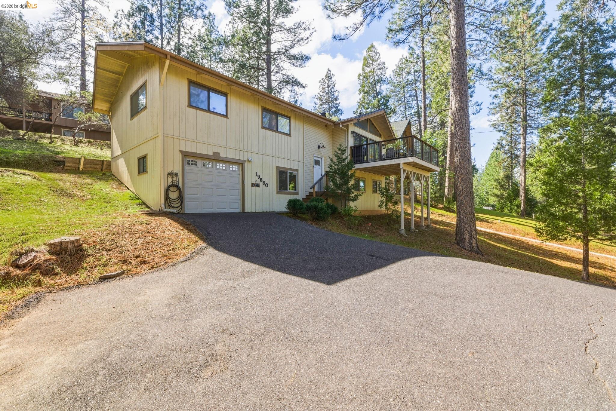 Detail Gallery Image 10 of 60 For 19650 Butler Way, Groveland,  CA 95321 - 4 Beds | 2 Baths