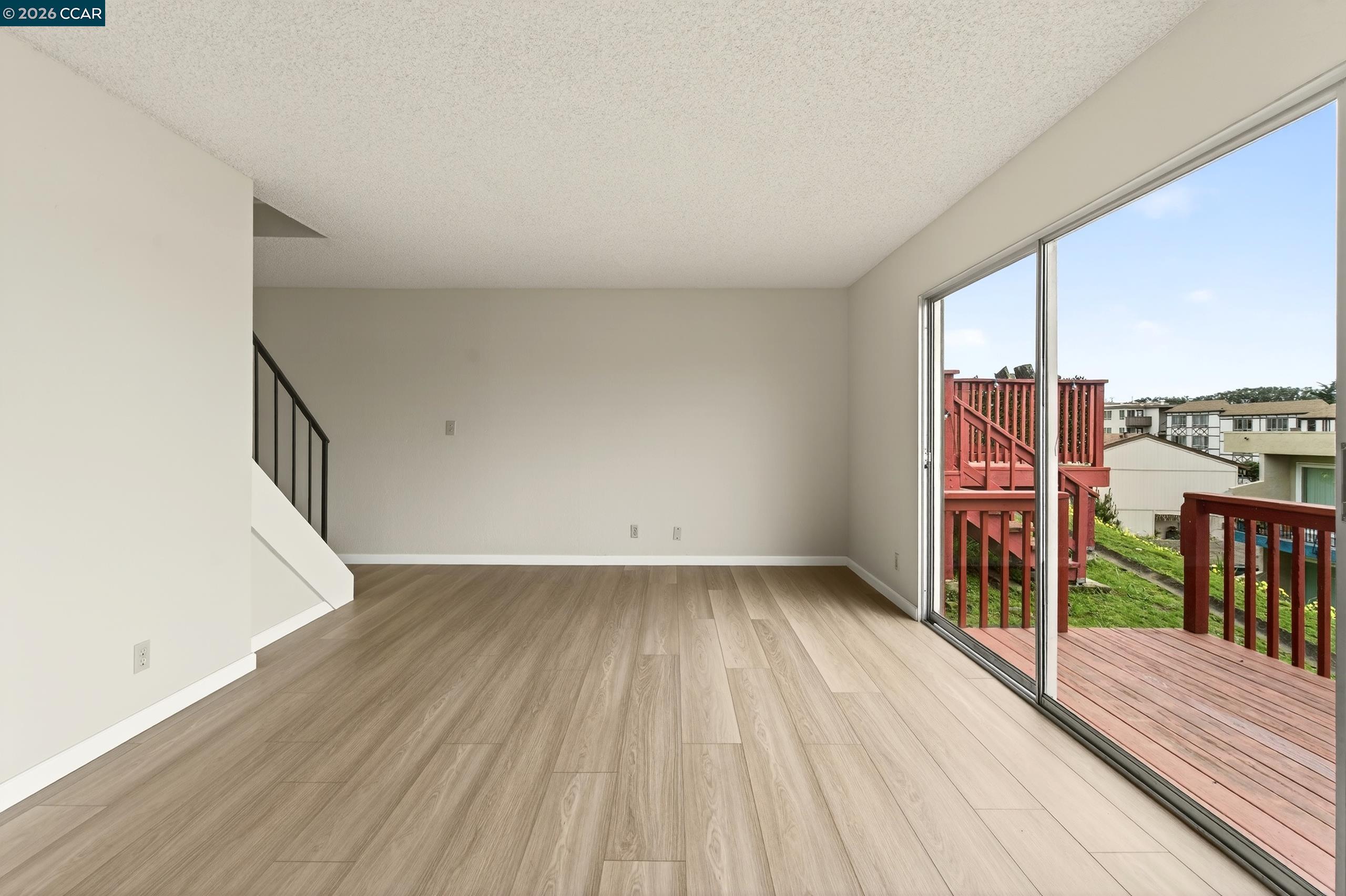 Detail Gallery Image 11 of 60 For 108 Saint Michaels Ct, Daly City,  CA 94015 - 3 Beds | 2/1 Baths
