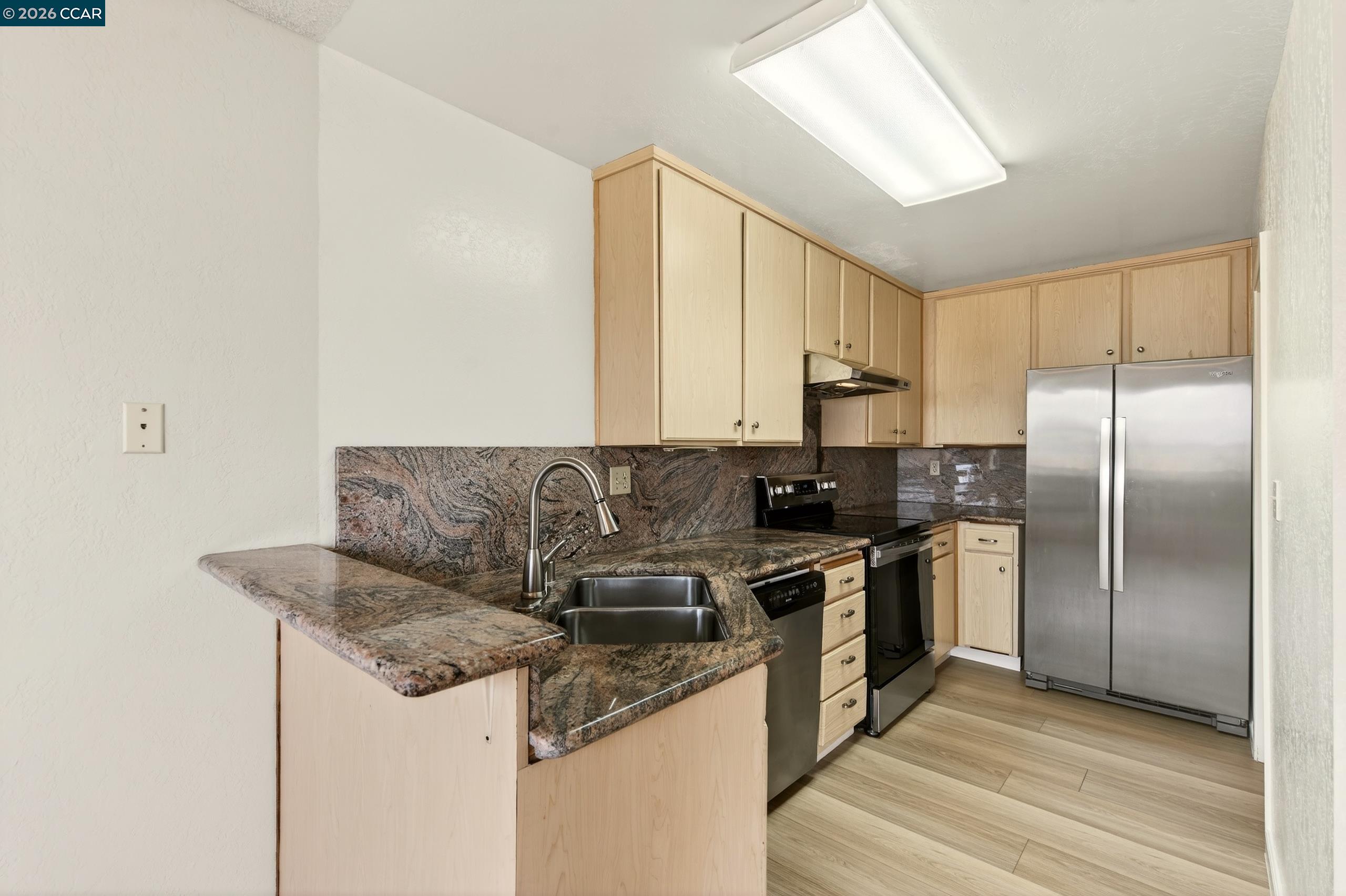 Detail Gallery Image 13 of 60 For 108 Saint Michaels Ct, Daly City,  CA 94015 - 3 Beds | 2/1 Baths