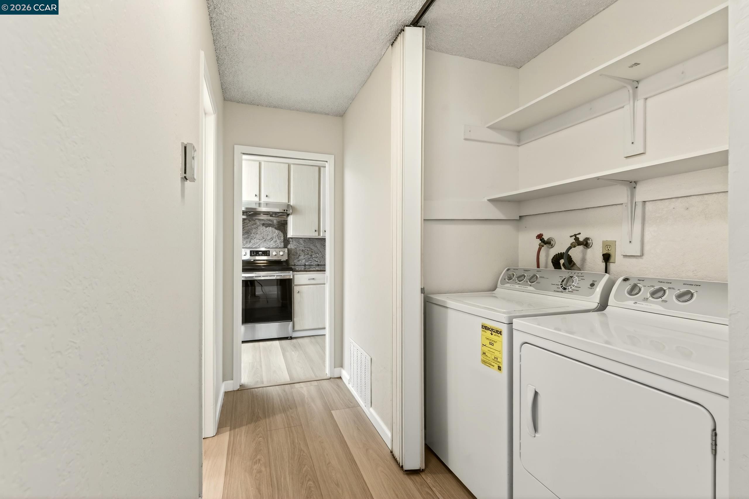 Detail Gallery Image 19 of 60 For 108 Saint Michaels Ct, Daly City,  CA 94015 - 3 Beds | 2/1 Baths