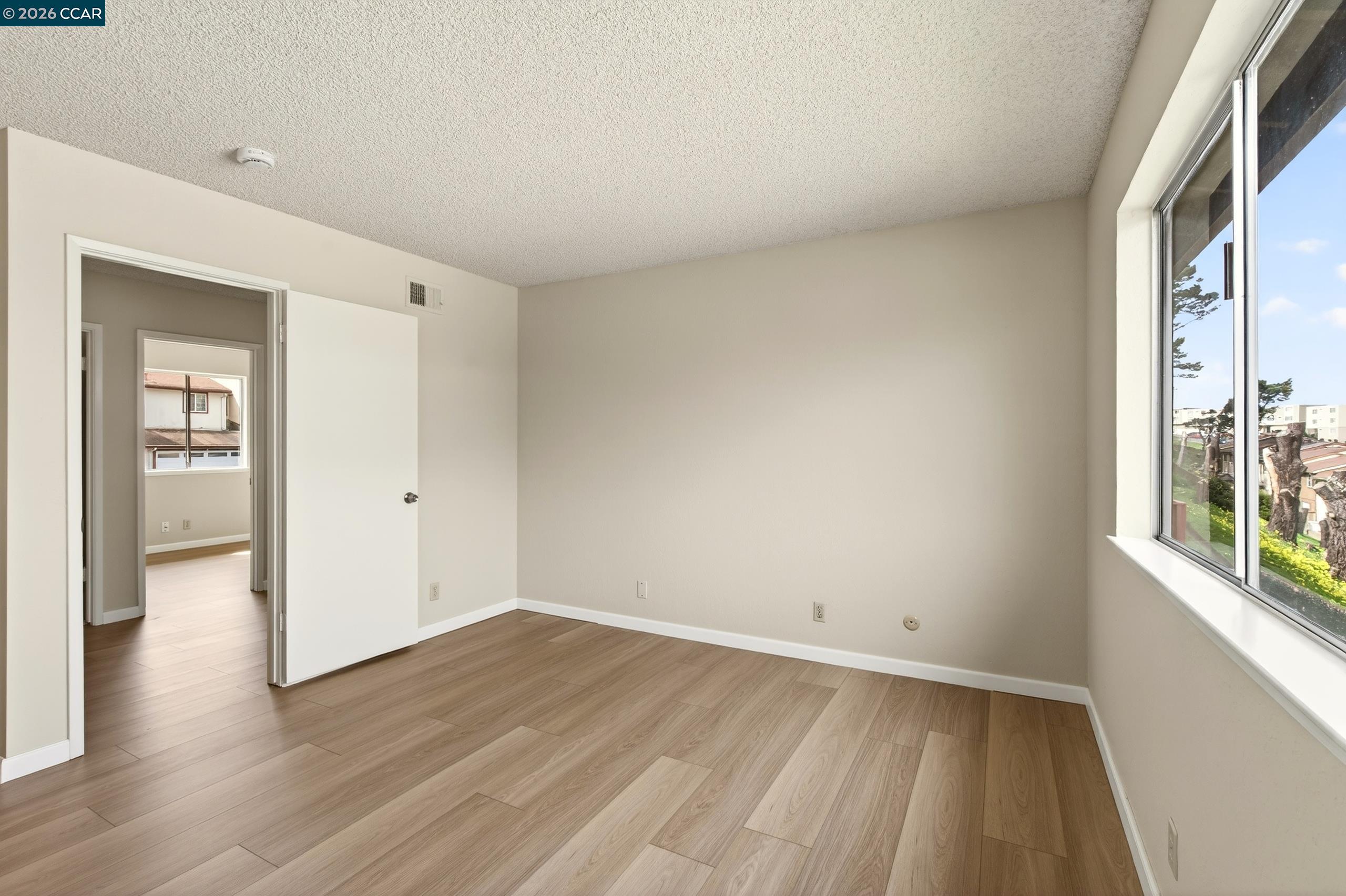 Detail Gallery Image 26 of 60 For 108 Saint Michaels Ct, Daly City,  CA 94015 - 3 Beds | 2/1 Baths