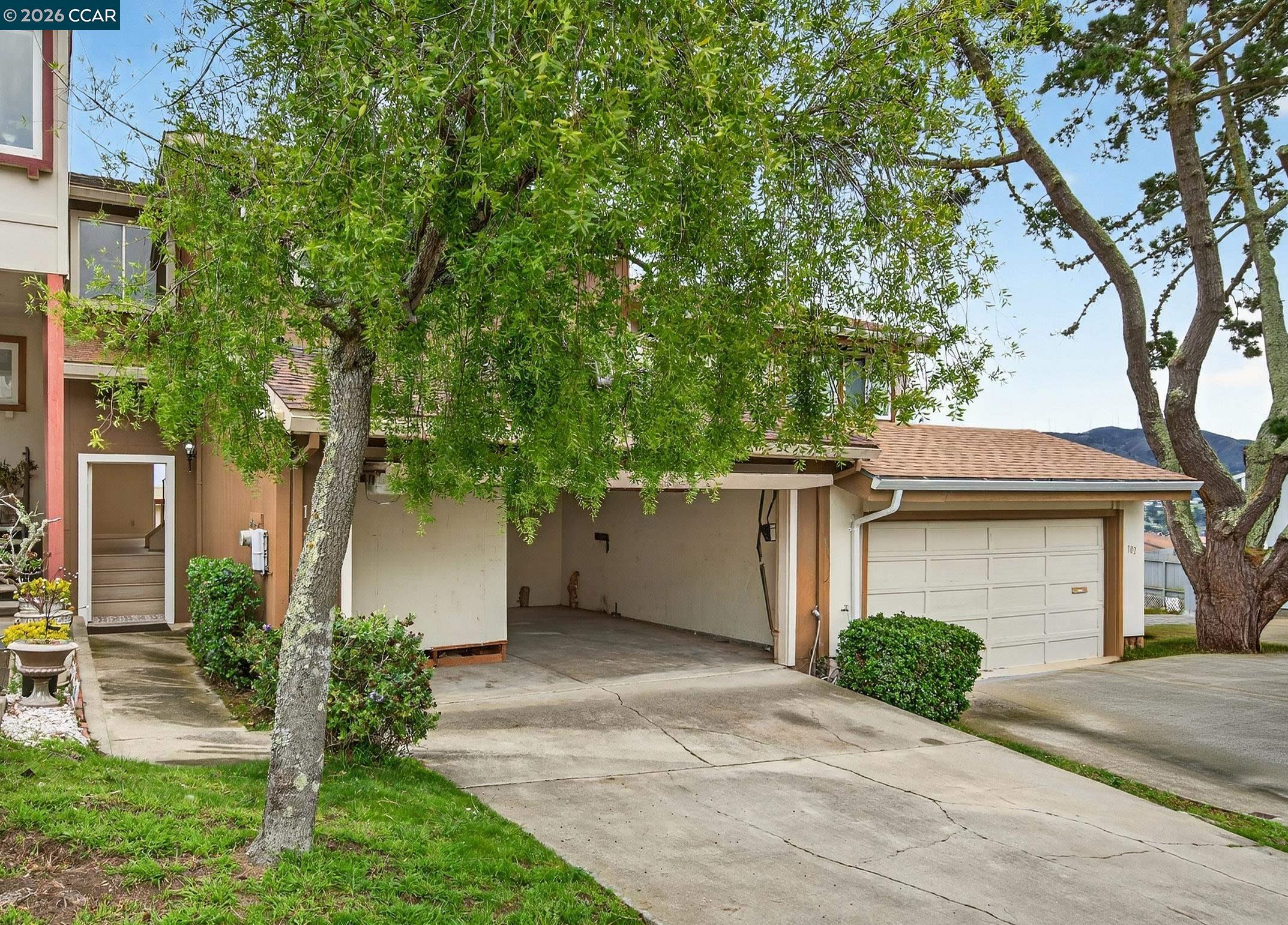 Detail Gallery Image 4 of 60 For 108 Saint Michaels Ct, Daly City,  CA 94015 - 3 Beds | 2/1 Baths