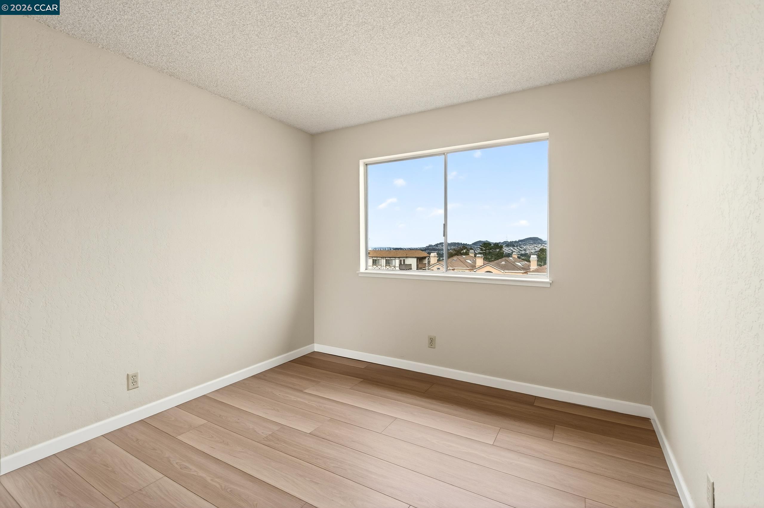 Detail Gallery Image 39 of 60 For 108 Saint Michaels Ct, Daly City,  CA 94015 - 3 Beds | 2/1 Baths