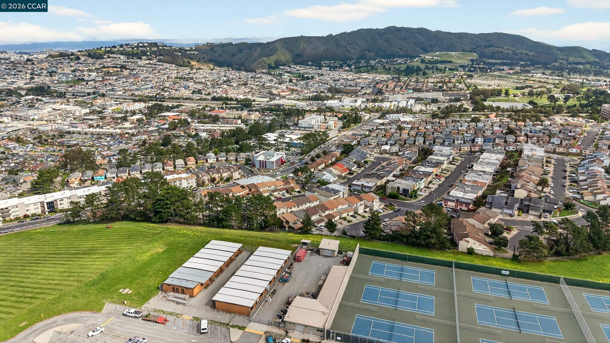 Detail Gallery Image 50 of 60 For 108 Saint Michaels Ct, Daly City,  CA 94015 - 3 Beds | 2/1 Baths