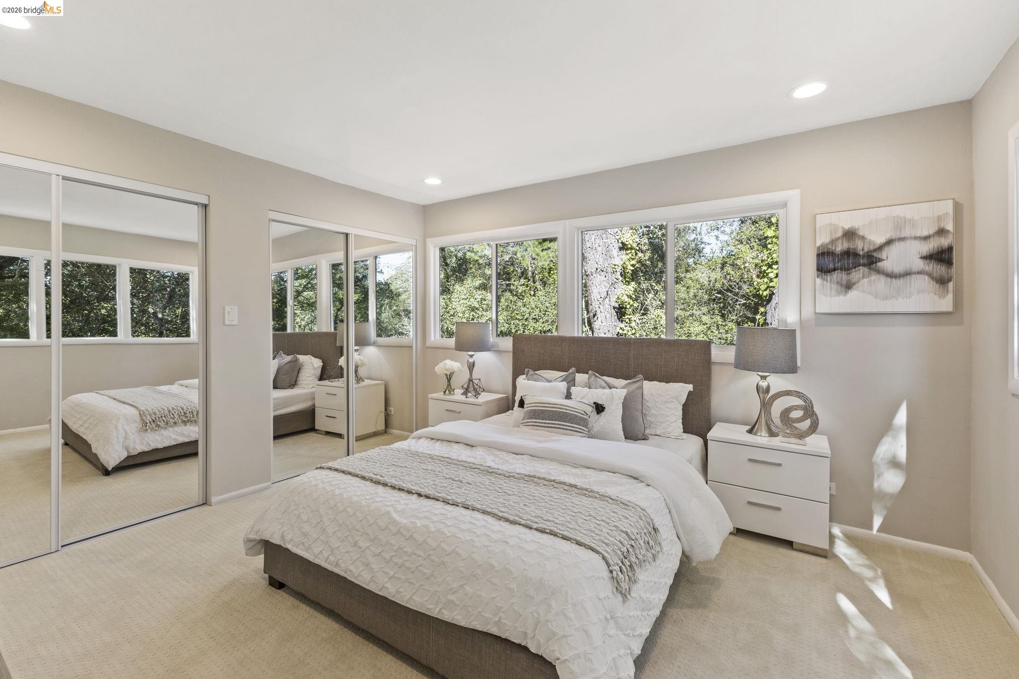 Detail Gallery Image 14 of 30 For 64 Valencia Rd, Orinda,  CA 94563 - 3 Beds | 2/1 Baths