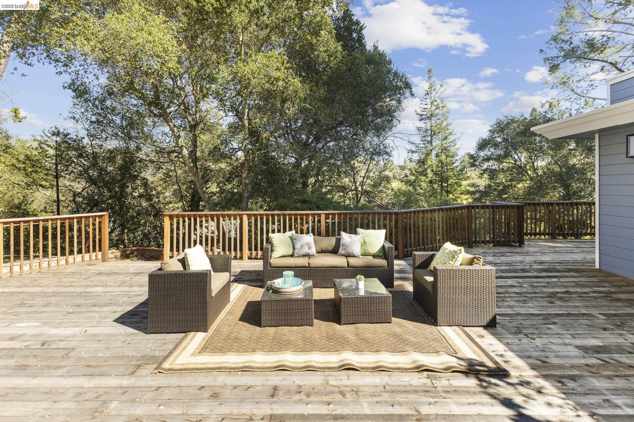 Detail Gallery Image 27 of 30 For 64 Valencia Rd, Orinda,  CA 94563 - 3 Beds | 2/1 Baths