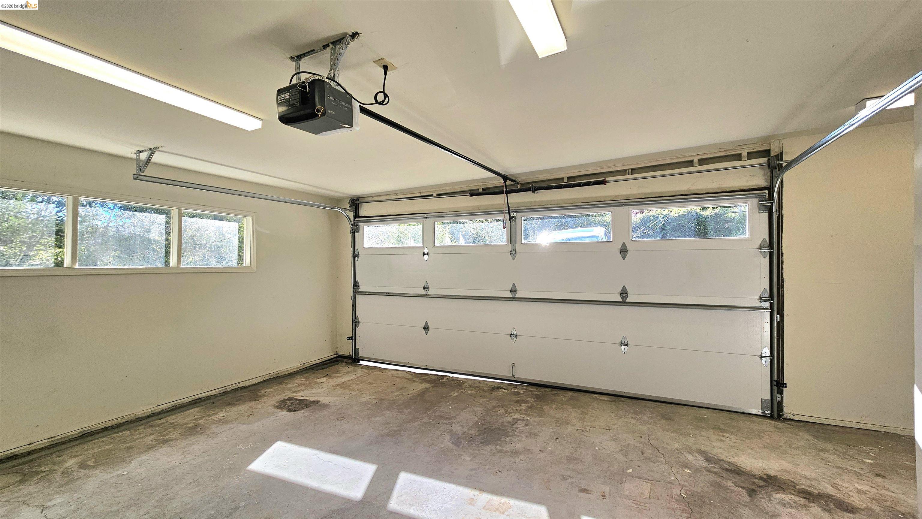 Detail Gallery Image 29 of 30 For 64 Valencia Rd, Orinda,  CA 94563 - 3 Beds | 2/1 Baths