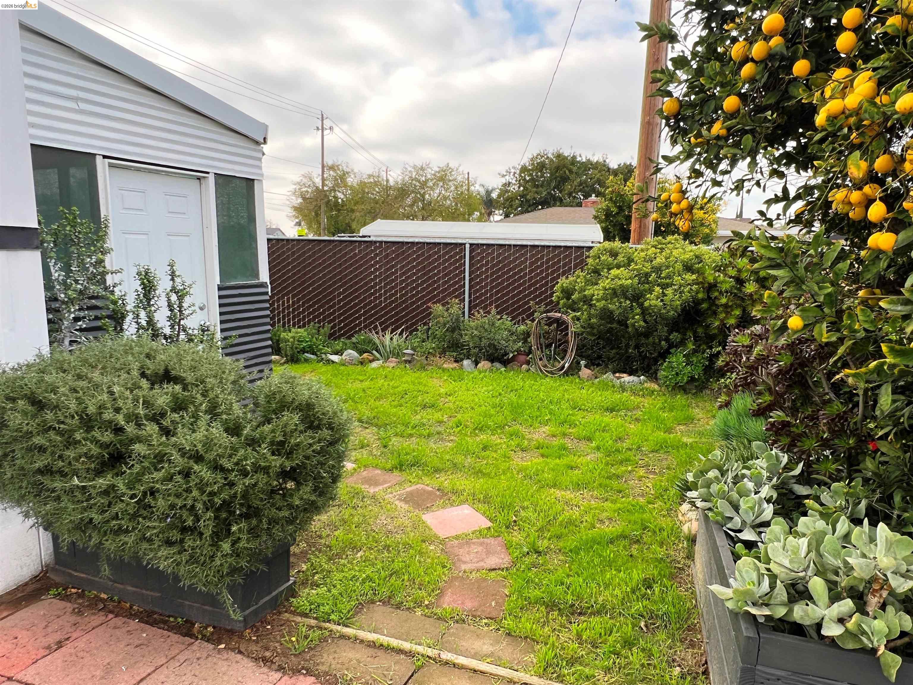 Detail Gallery Image 20 of 26 For 210 W Cypress #1,  Oakley,  CA 94561 - 1 Beds | 1 Baths