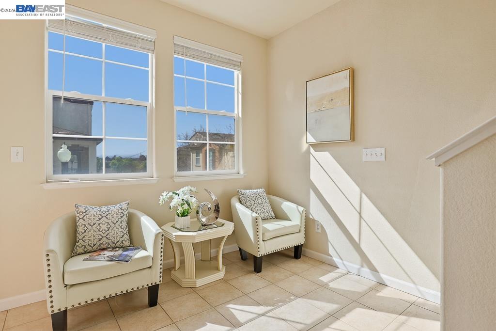 Detail Gallery Image 22 of 53 For 3937 Forest Cir, Castro Valley,  CA 94546 - 3 Beds | 3/1 Baths
