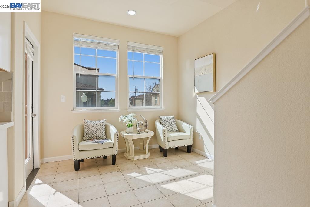 Detail Gallery Image 23 of 53 For 3937 Forest Cir, Castro Valley,  CA 94546 - 3 Beds | 3/1 Baths