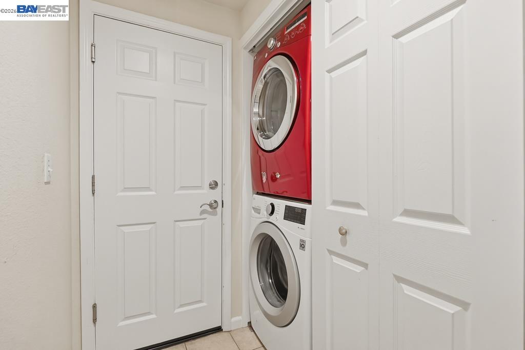 Detail Gallery Image 34 of 53 For 3937 Forest Cir, Castro Valley,  CA 94546 - 3 Beds | 3/1 Baths