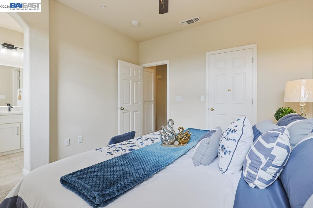 Detail Gallery Image 38 of 53 For 3937 Forest Cir, Castro Valley,  CA 94546 - 3 Beds | 3/1 Baths