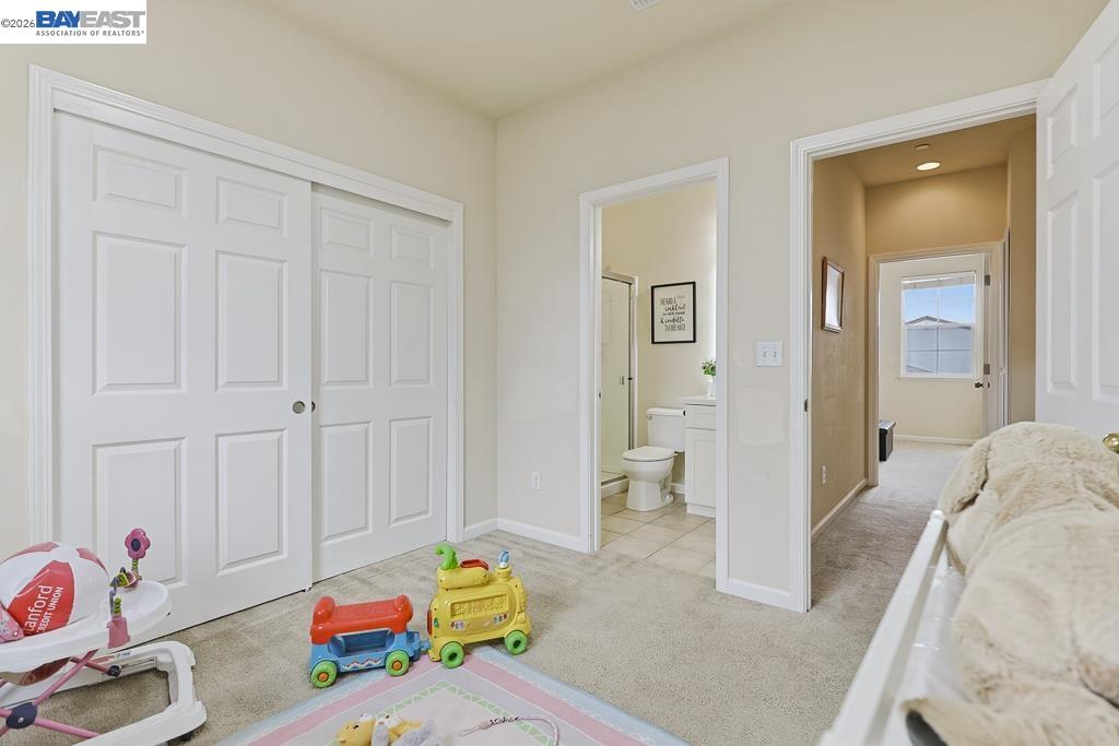 Detail Gallery Image 48 of 53 For 3937 Forest Cir, Castro Valley,  CA 94546 - 3 Beds | 3/1 Baths