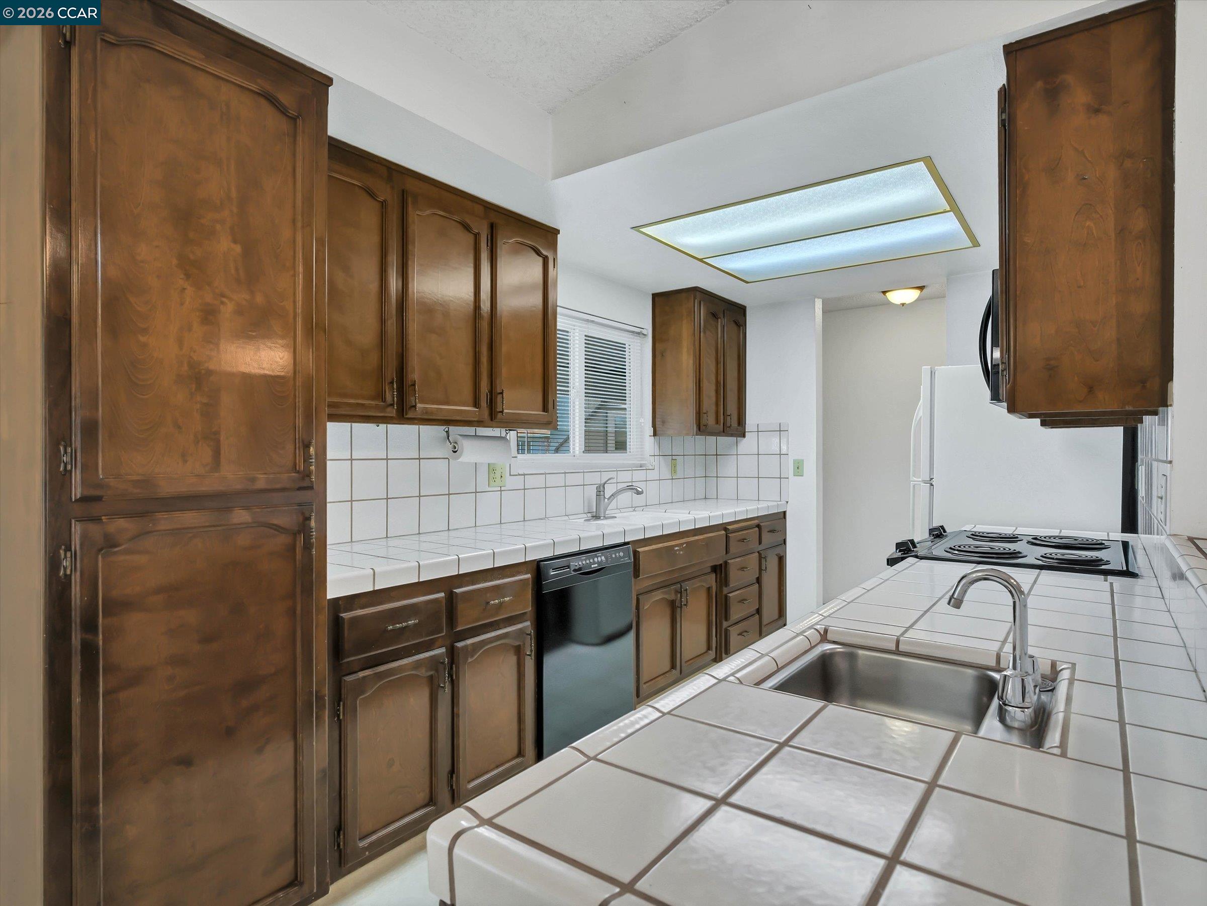 Detail Gallery Image 16 of 39 For 3304 Swallow Dr, Modesto,  CA 95356 - 3 Beds | 2 Baths