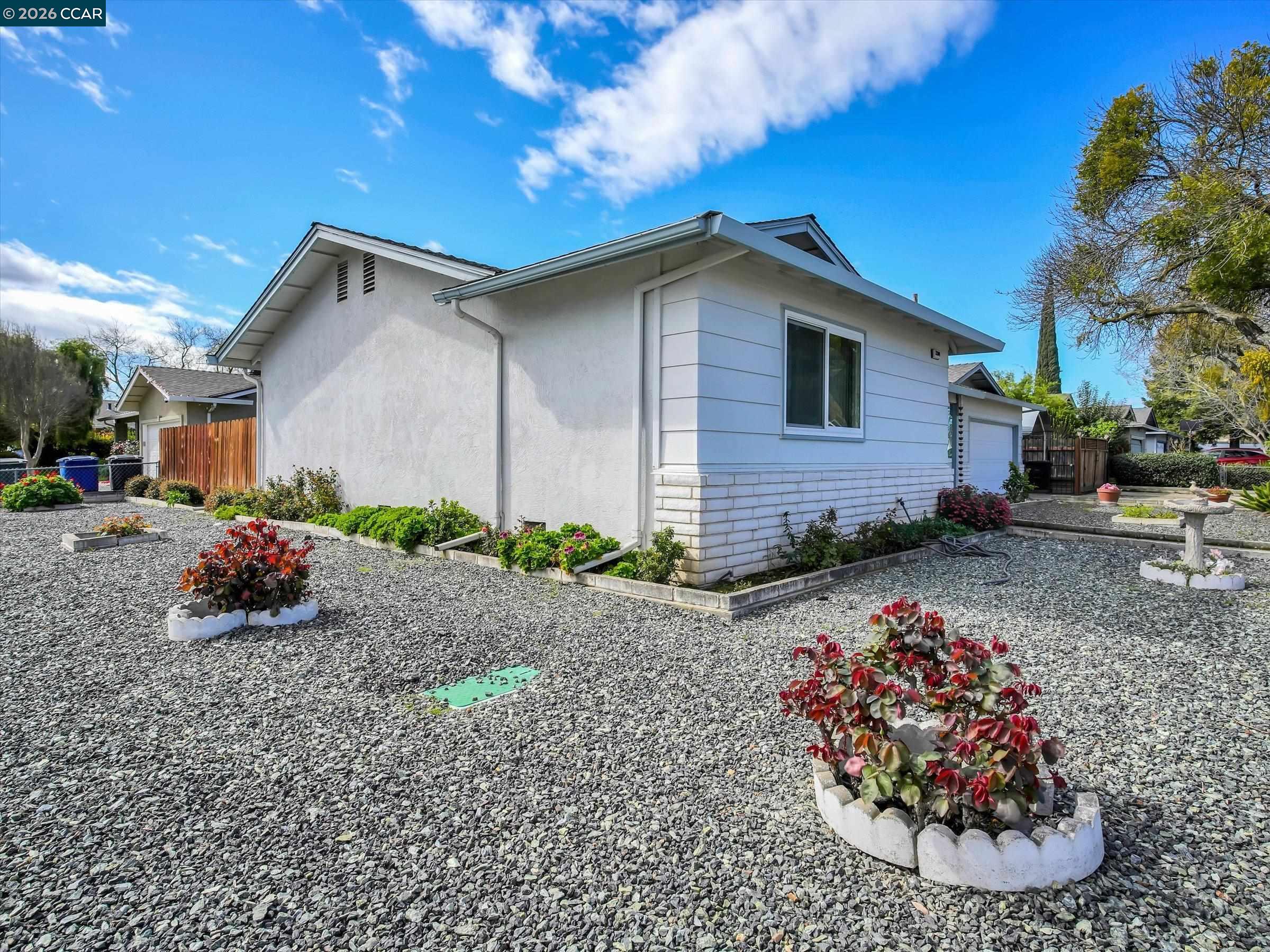 Detail Gallery Image 7 of 39 For 3304 Swallow Dr, Modesto,  CA 95356 - 3 Beds | 2 Baths