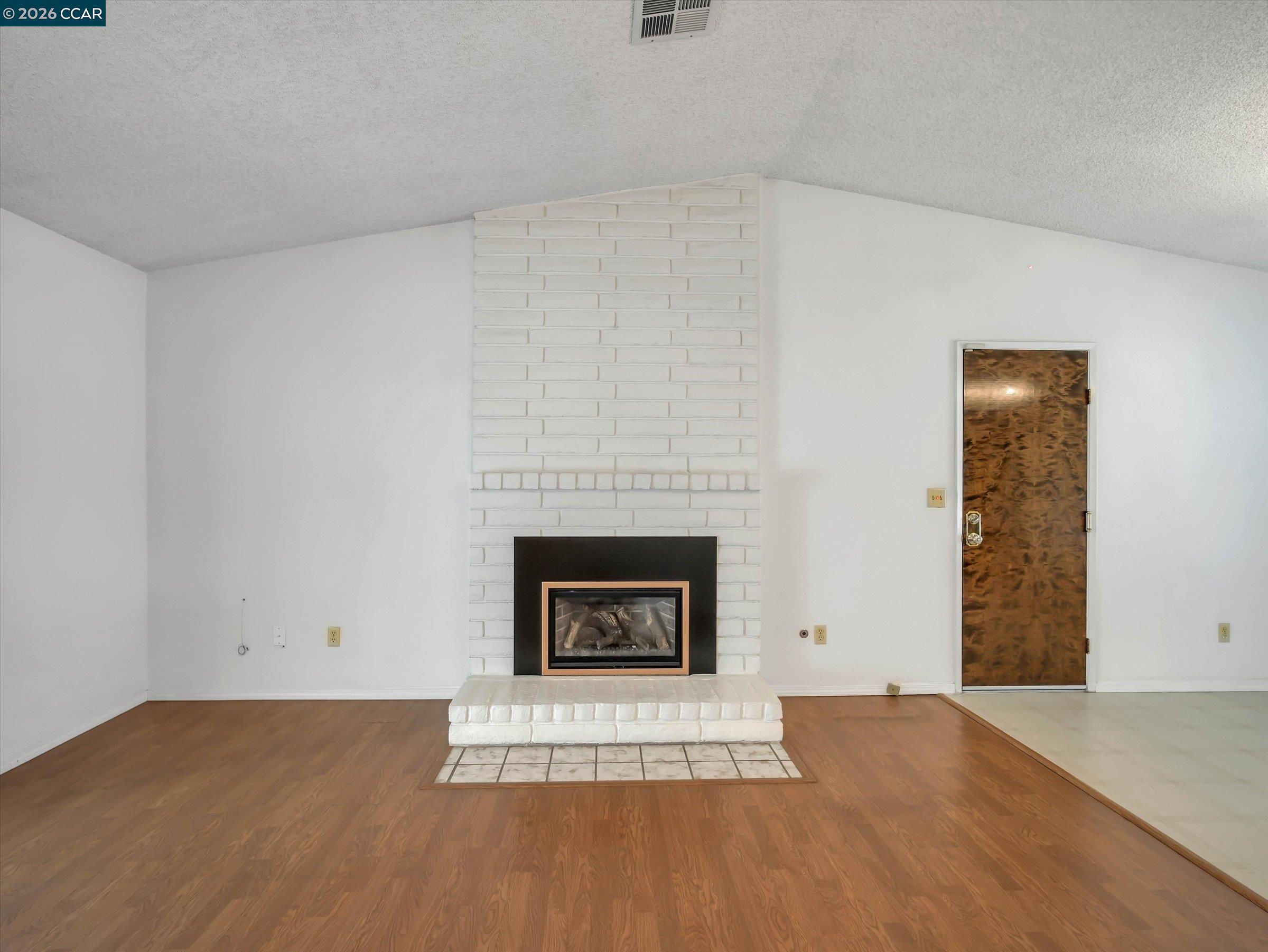 Detail Gallery Image 9 of 39 For 3304 Swallow Dr, Modesto,  CA 95356 - 3 Beds | 2 Baths