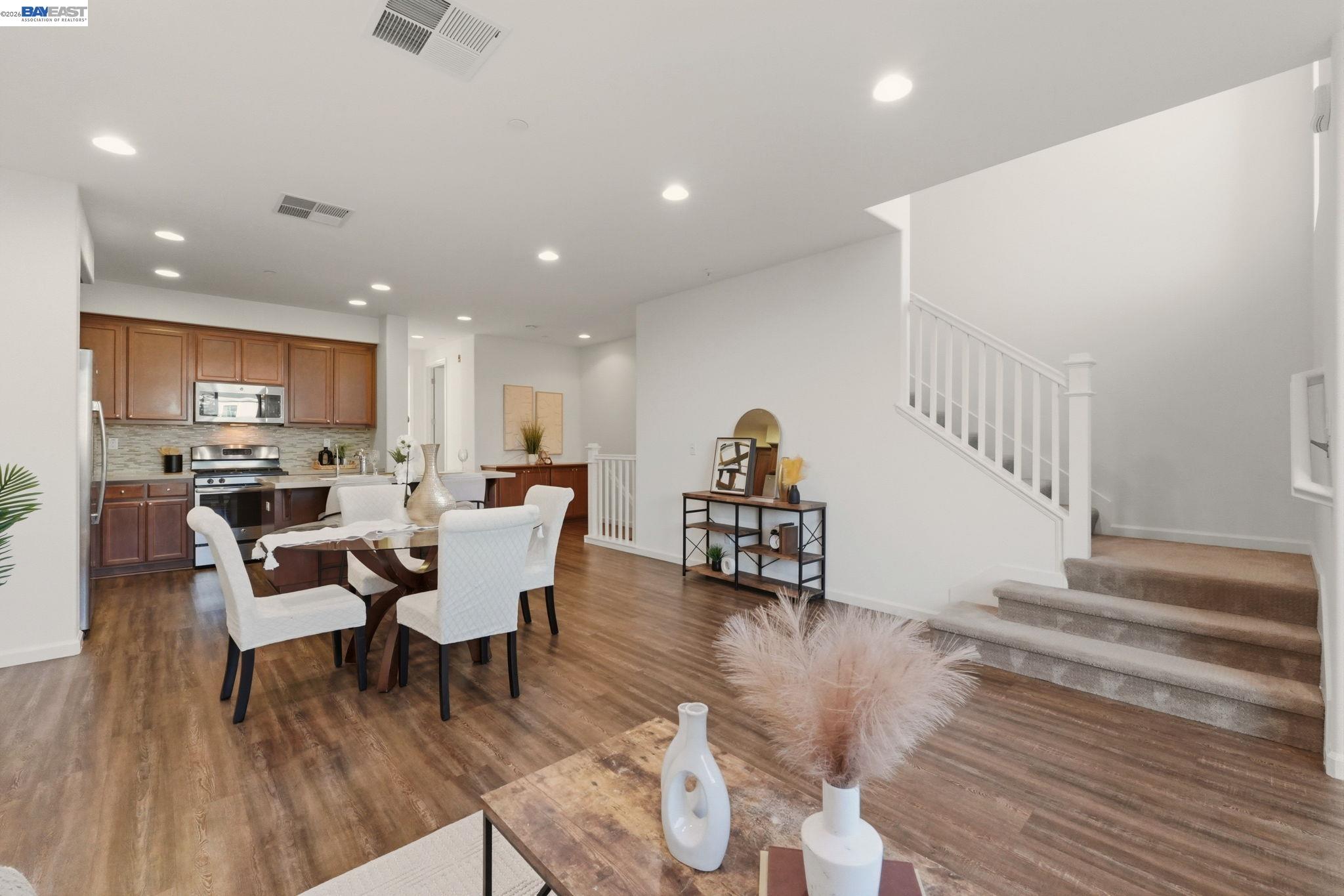 Photo #11: 41126220 Listing: Photo #11