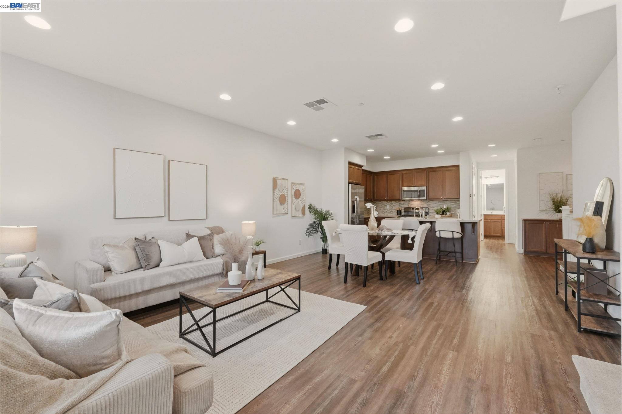 Photo #9: 41126220 Listing: Photo #9