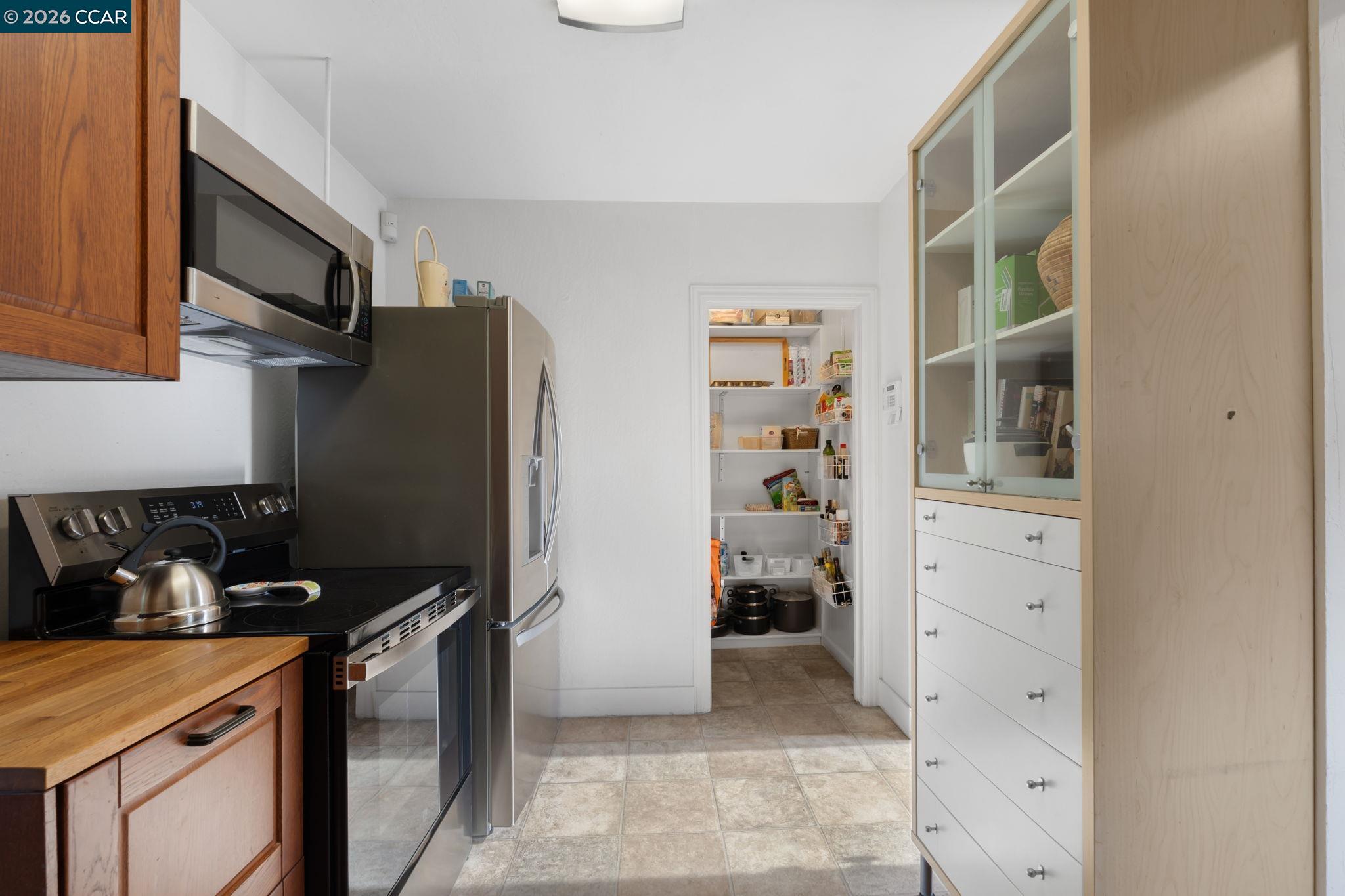 Detail Gallery Image 19 of 34 For 1308 Pine St, Martinez,  CA 94553 - 1 Beds | 1 Baths