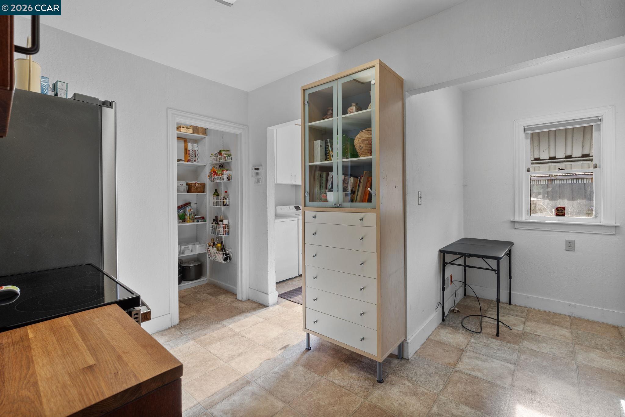 Detail Gallery Image 20 of 34 For 1308 Pine St, Martinez,  CA 94553 - 1 Beds | 1 Baths