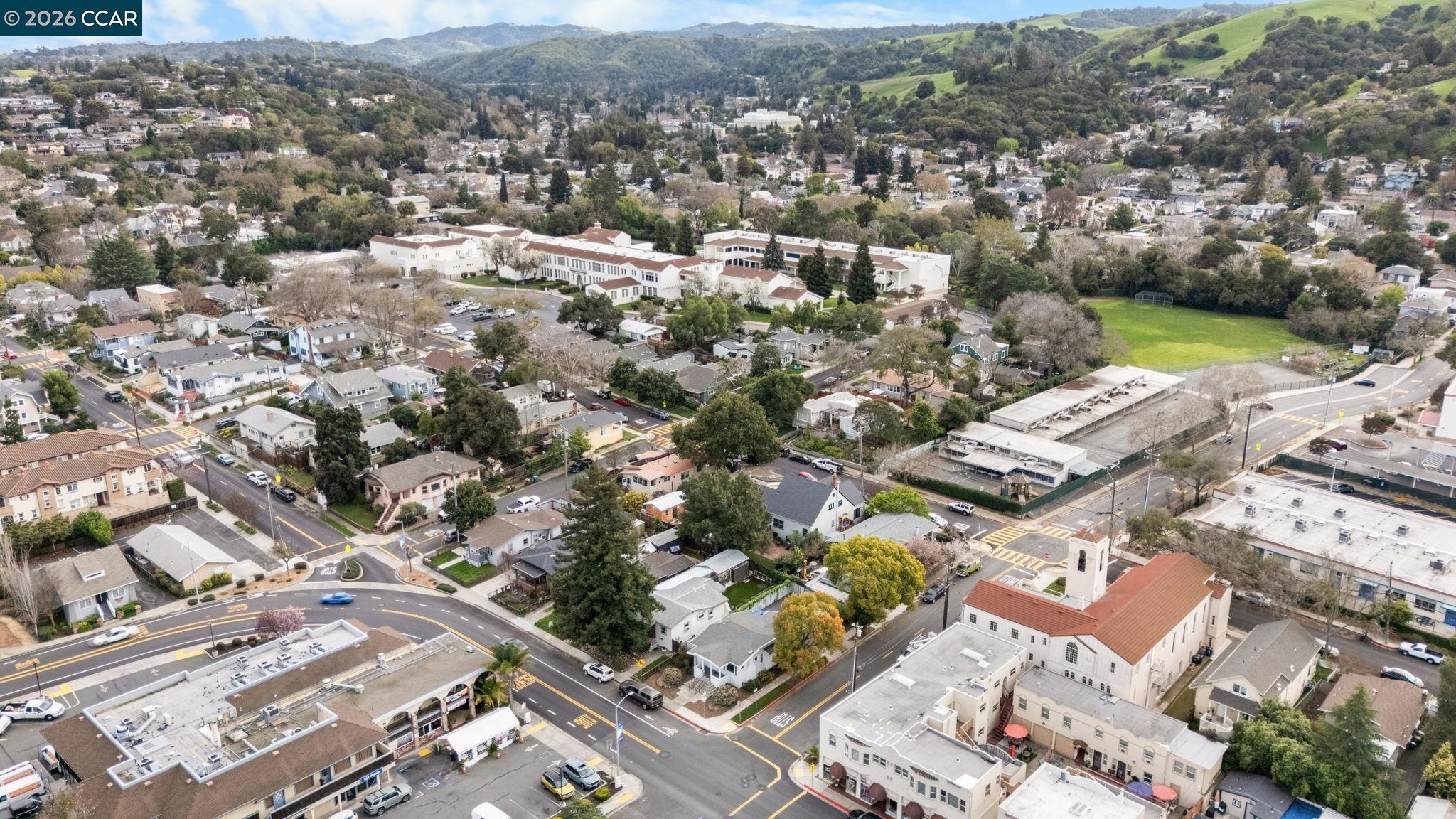 Detail Gallery Image 29 of 34 For 1308 Pine St, Martinez,  CA 94553 - 1 Beds | 1 Baths