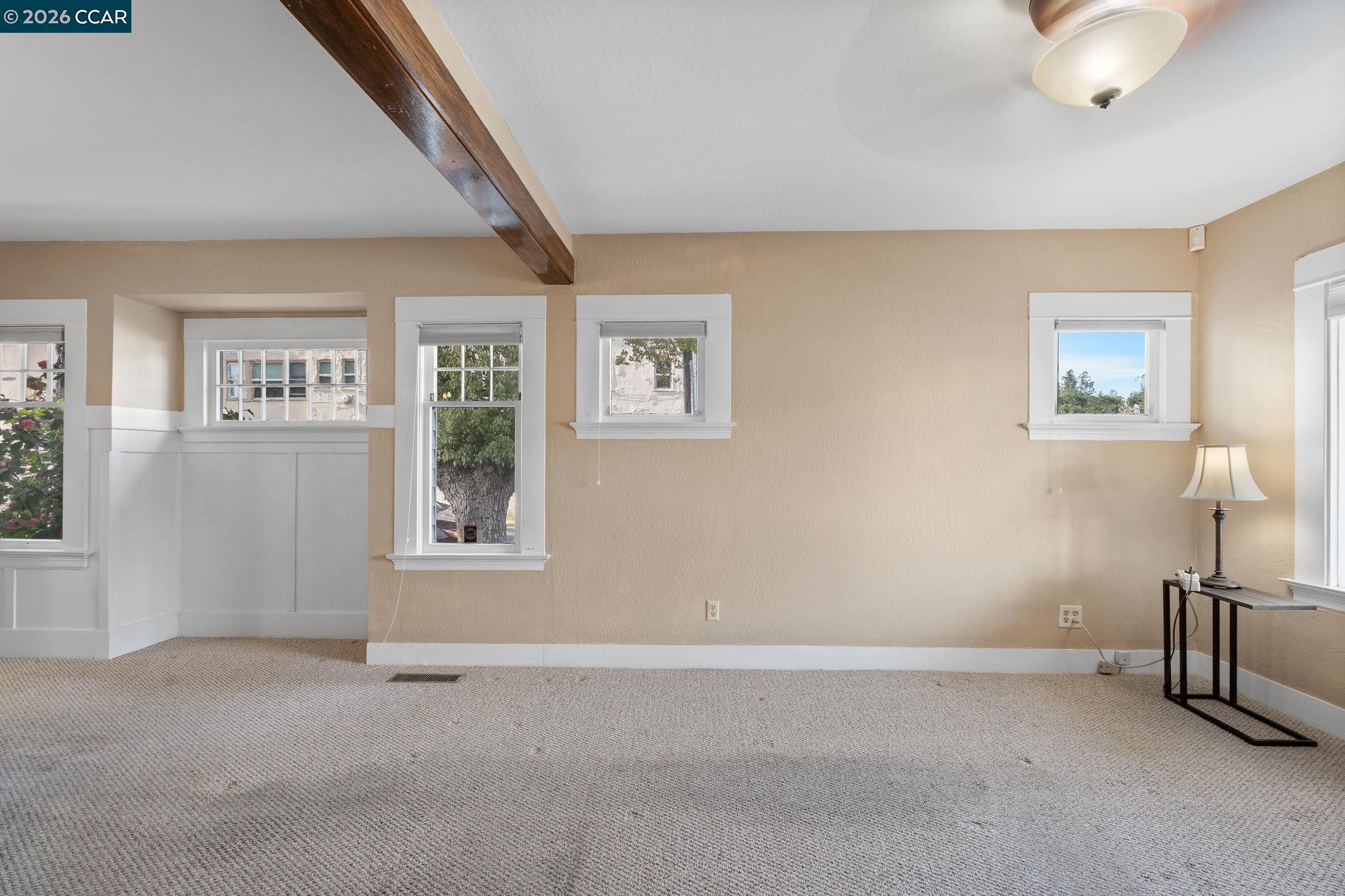 Detail Gallery Image 6 of 34 For 1308 Pine St, Martinez,  CA 94553 - 1 Beds | 1 Baths