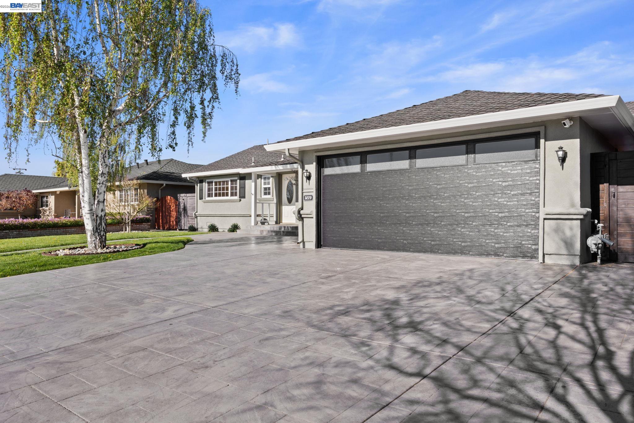 Detail Gallery Image 2 of 31 For 5229 Sabin Ave, Fremont,  CA 94536 - 4 Beds | 3 Baths