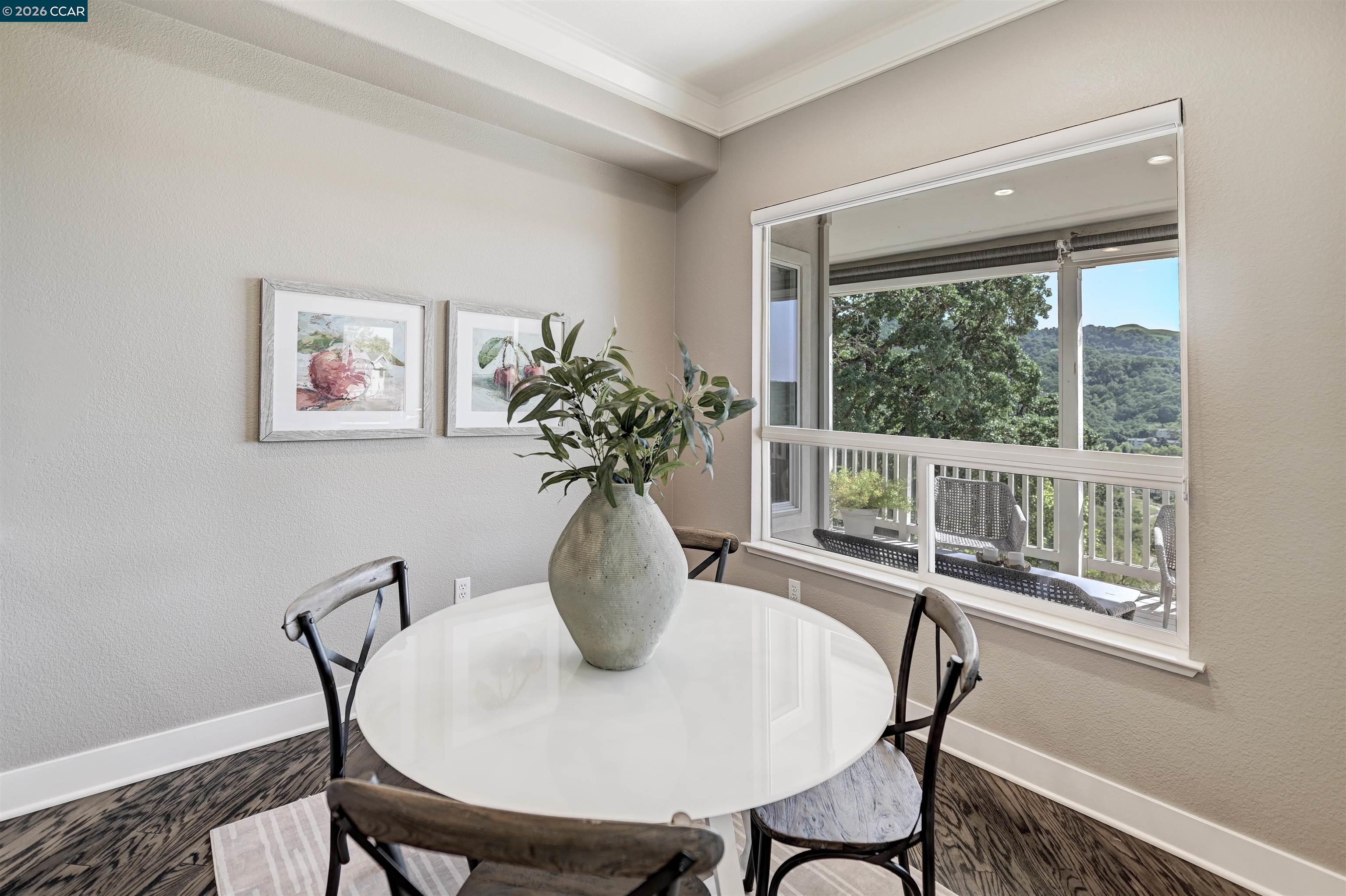 Photo #4: 41126224 Listing: Photo #4