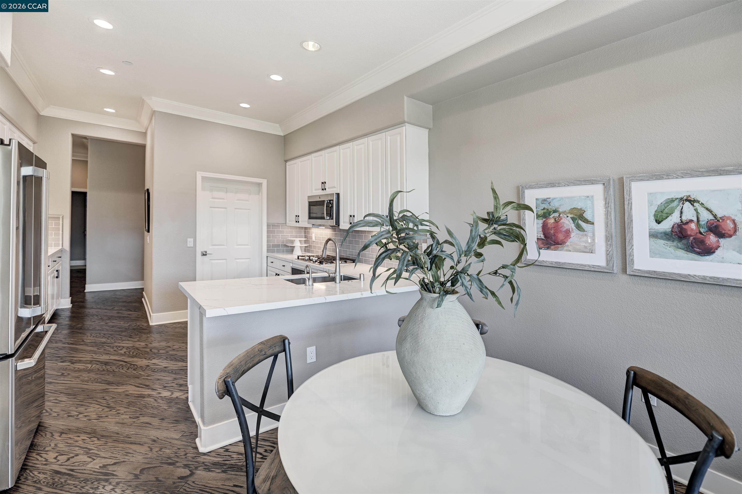 Photo #5: 41126224 Listing: Photo #5