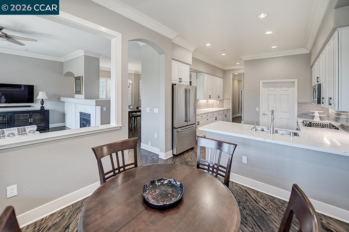 Photo #8: 41126224 Listing: Photo #8